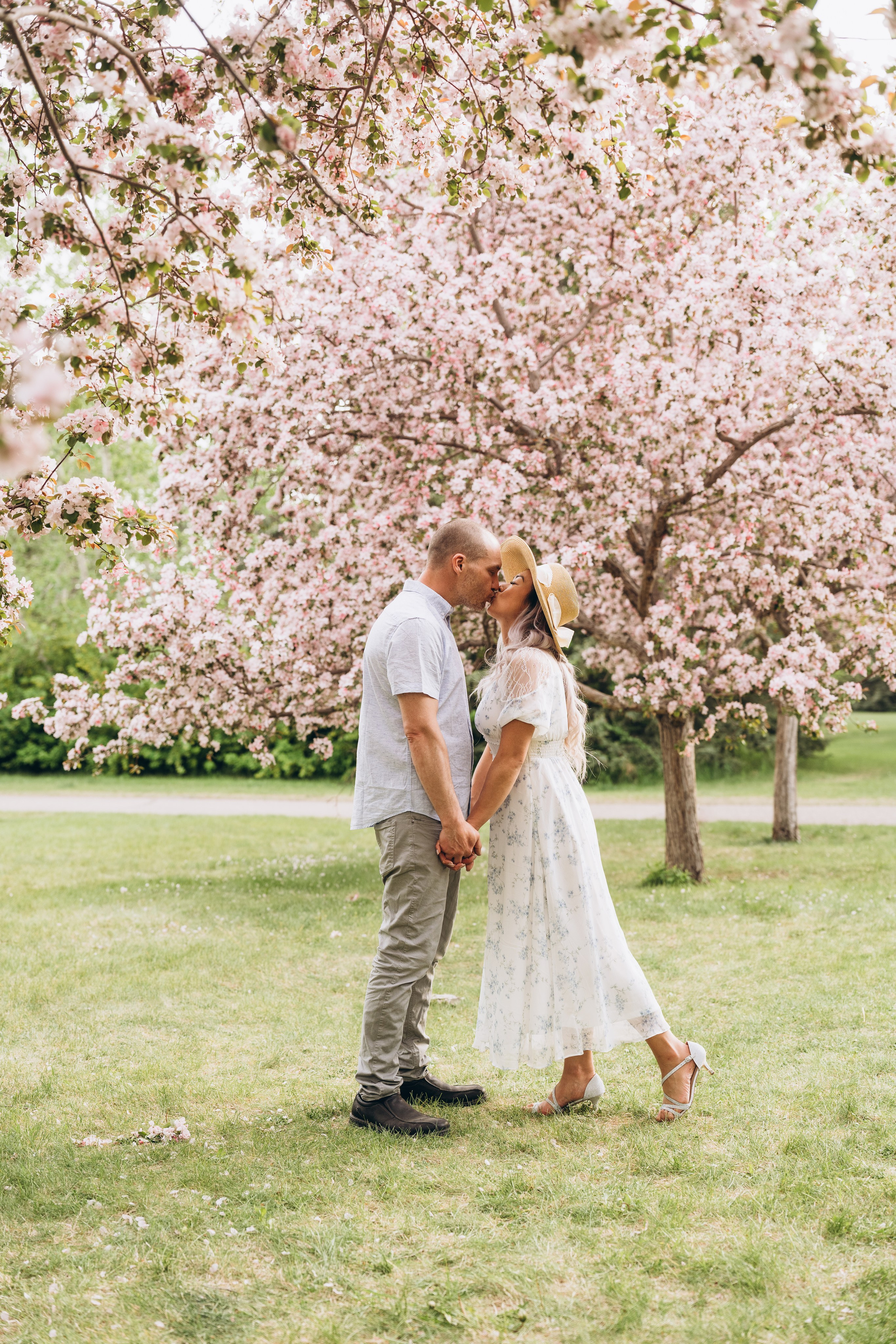 Steph & fam. Calgary Wedding & Lifestyle Photographer — Yevhen Polishchuk