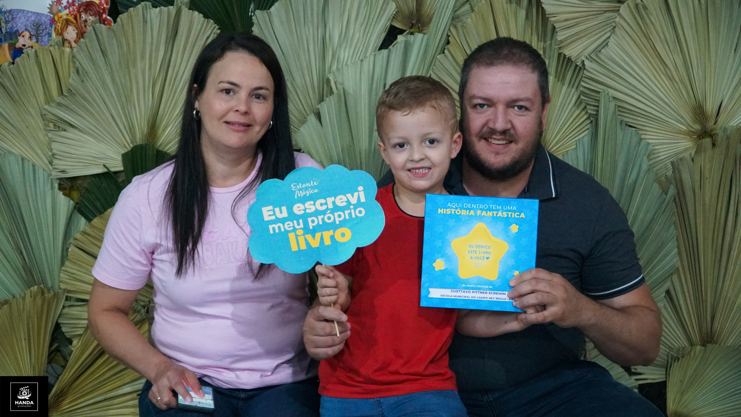 Noite autógrafos colégio Aurélio Buarque de Holanda. Handa Produções