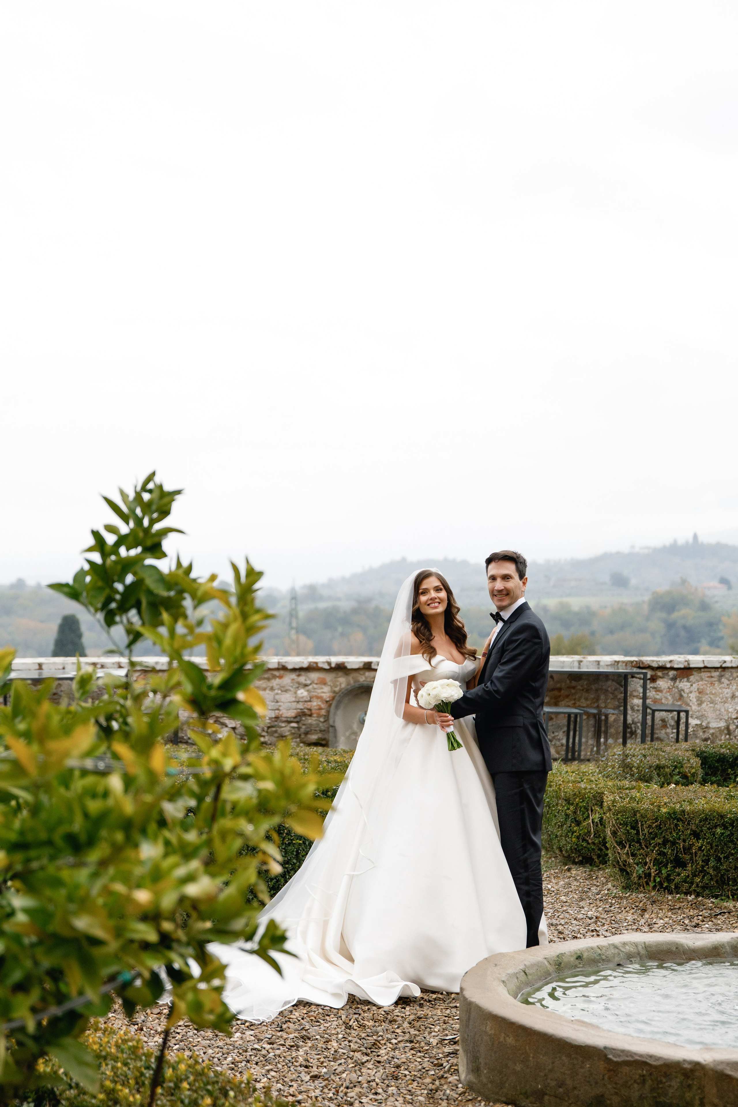 Destination wedding Photographer Italy Tuscany Rome Como Umbria. Wedding Photographer Rome Tuscany Como Sicily Puglia Amalfy Italy- Oksana Savenchuk