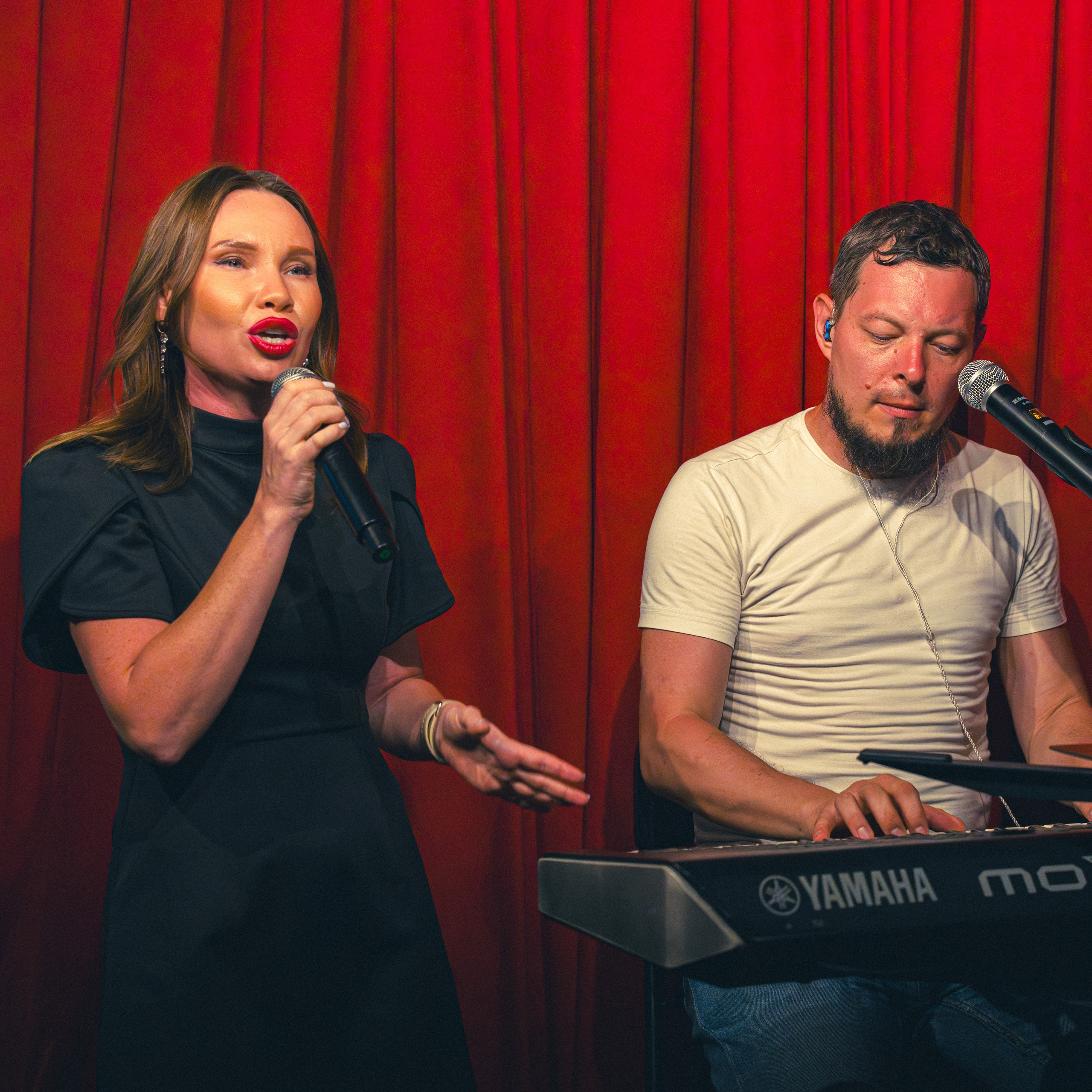 My Friends Pub. UNRATED PHOTO