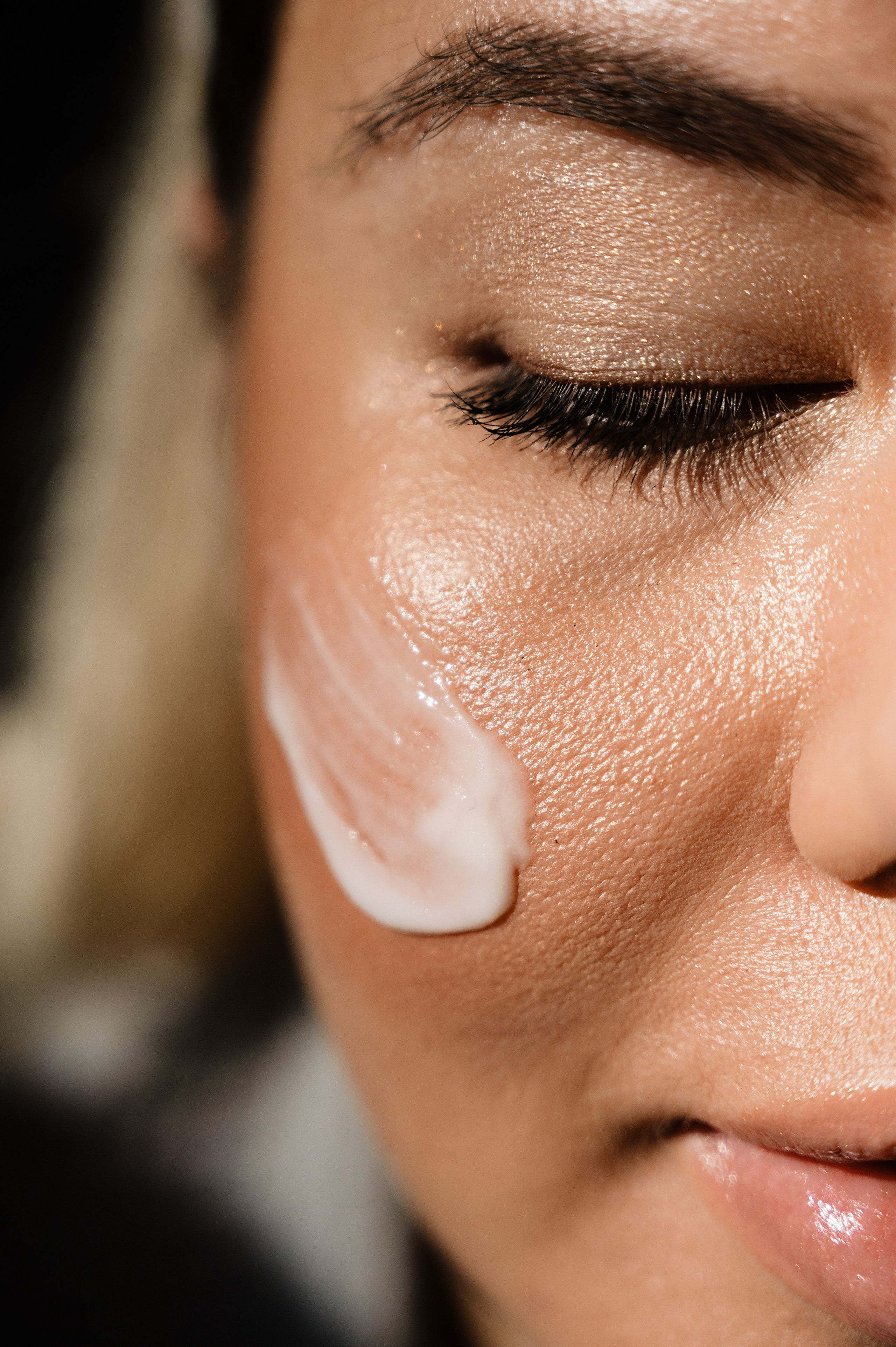 Skin&Care beauty shop. ANNA-MARIA PHOTO CONTENT CREATOR — фотограф, эстет, художник и визуальный эксперт в Instagram, работающий в Праге