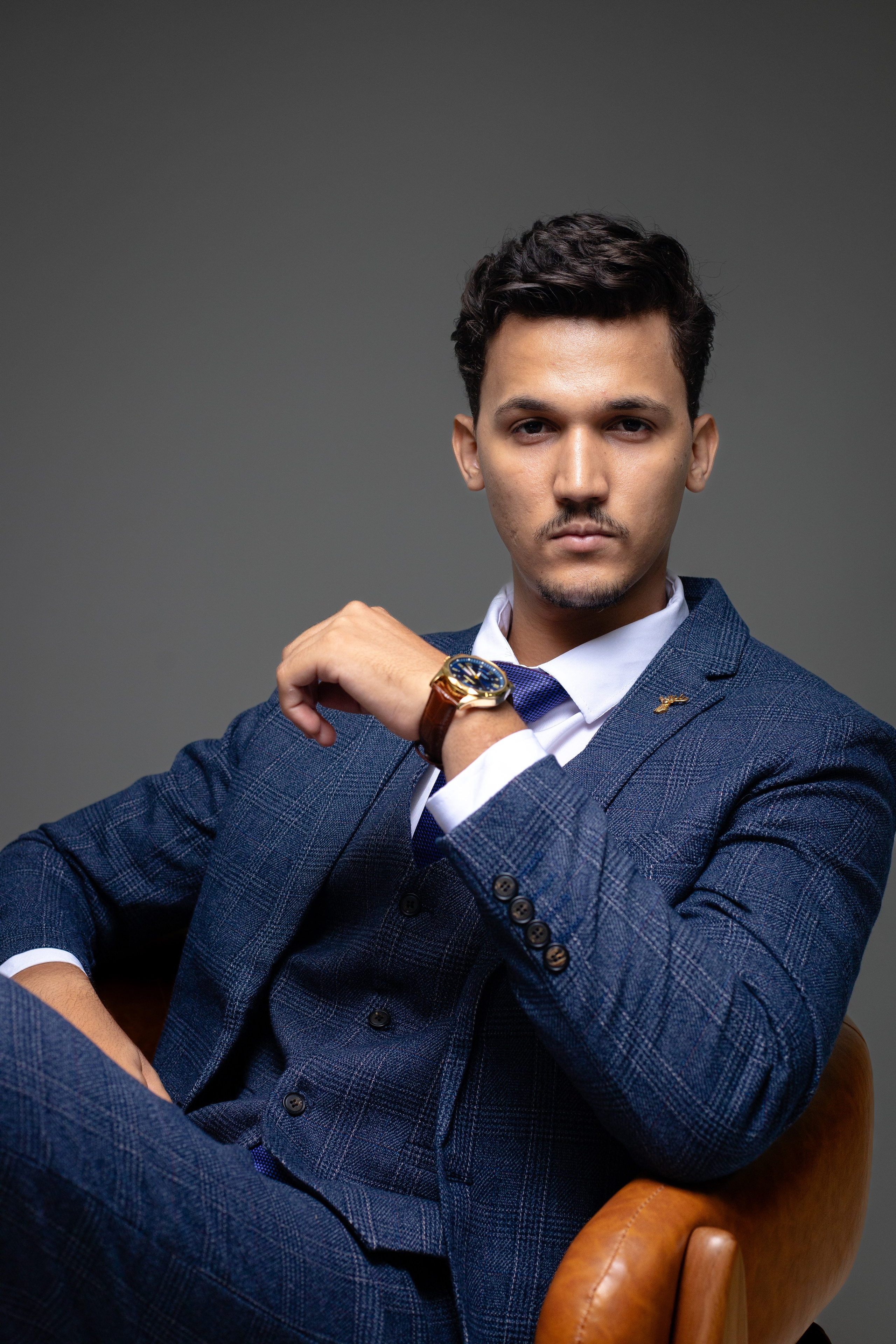 Thales. ÂMBAR FOTOGRAFIA