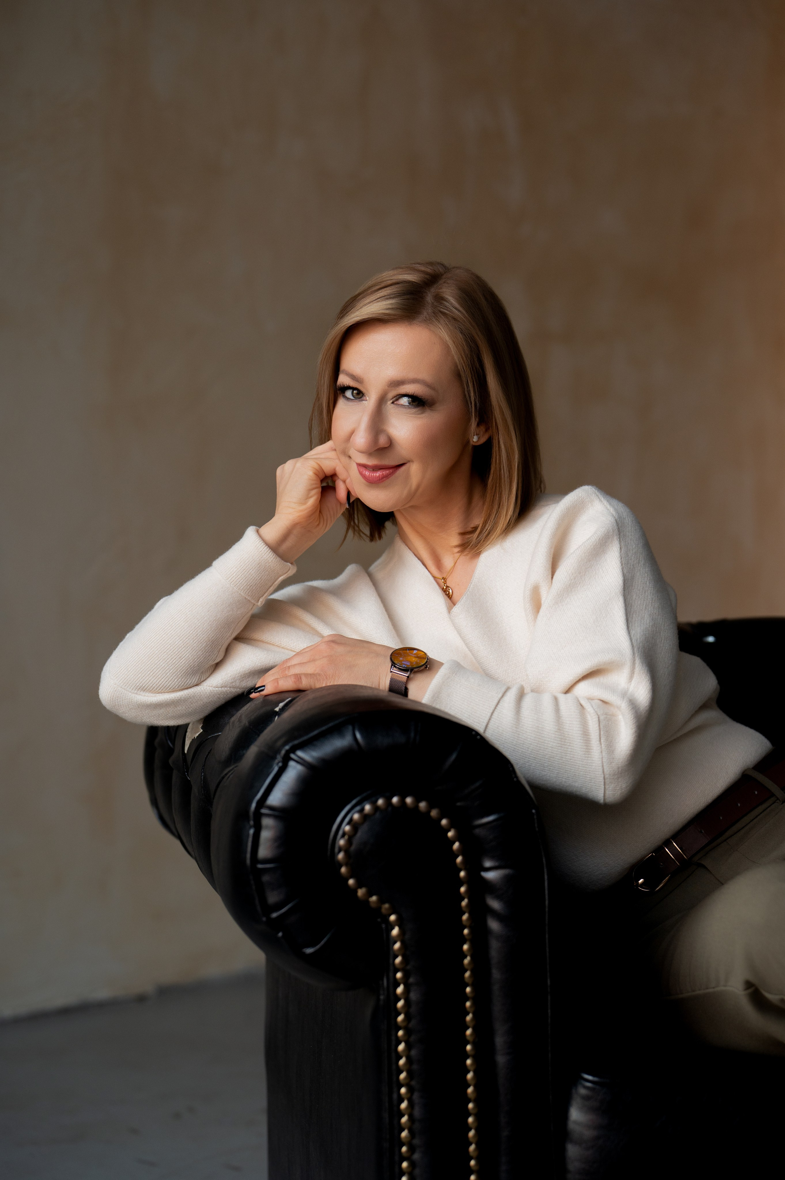 Portretno fotografisanje u studiju. Bojana Žuža fotograf u Beogradu 📷 Belgrade photographer