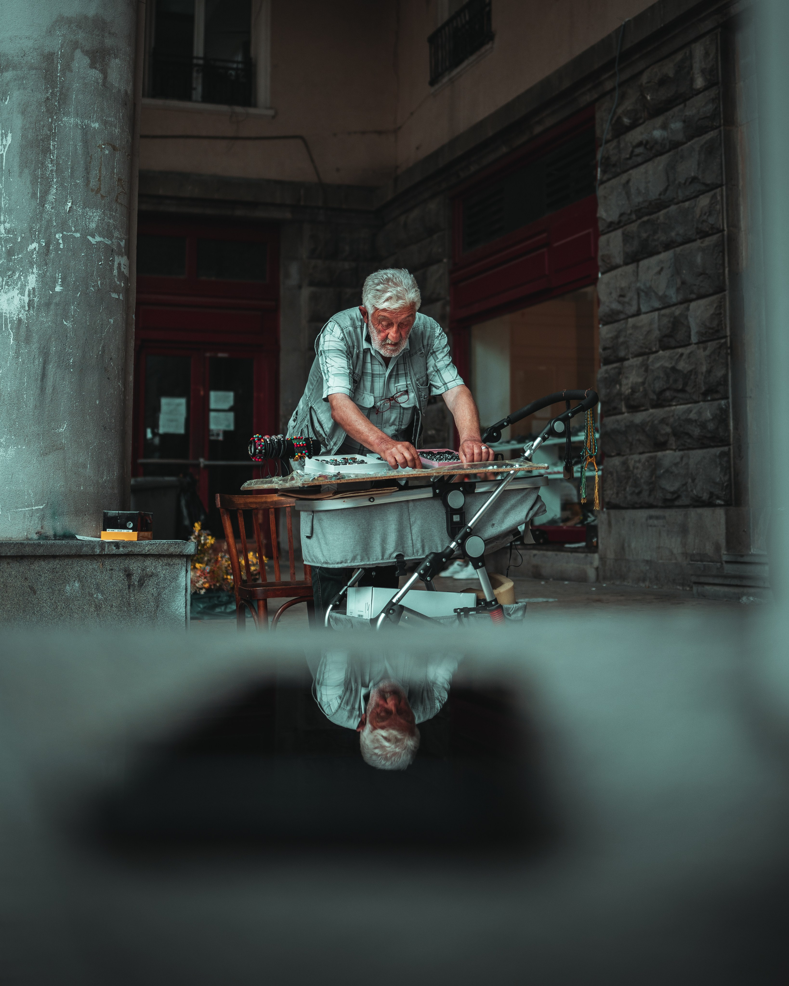 T B I L I S I. Bspander