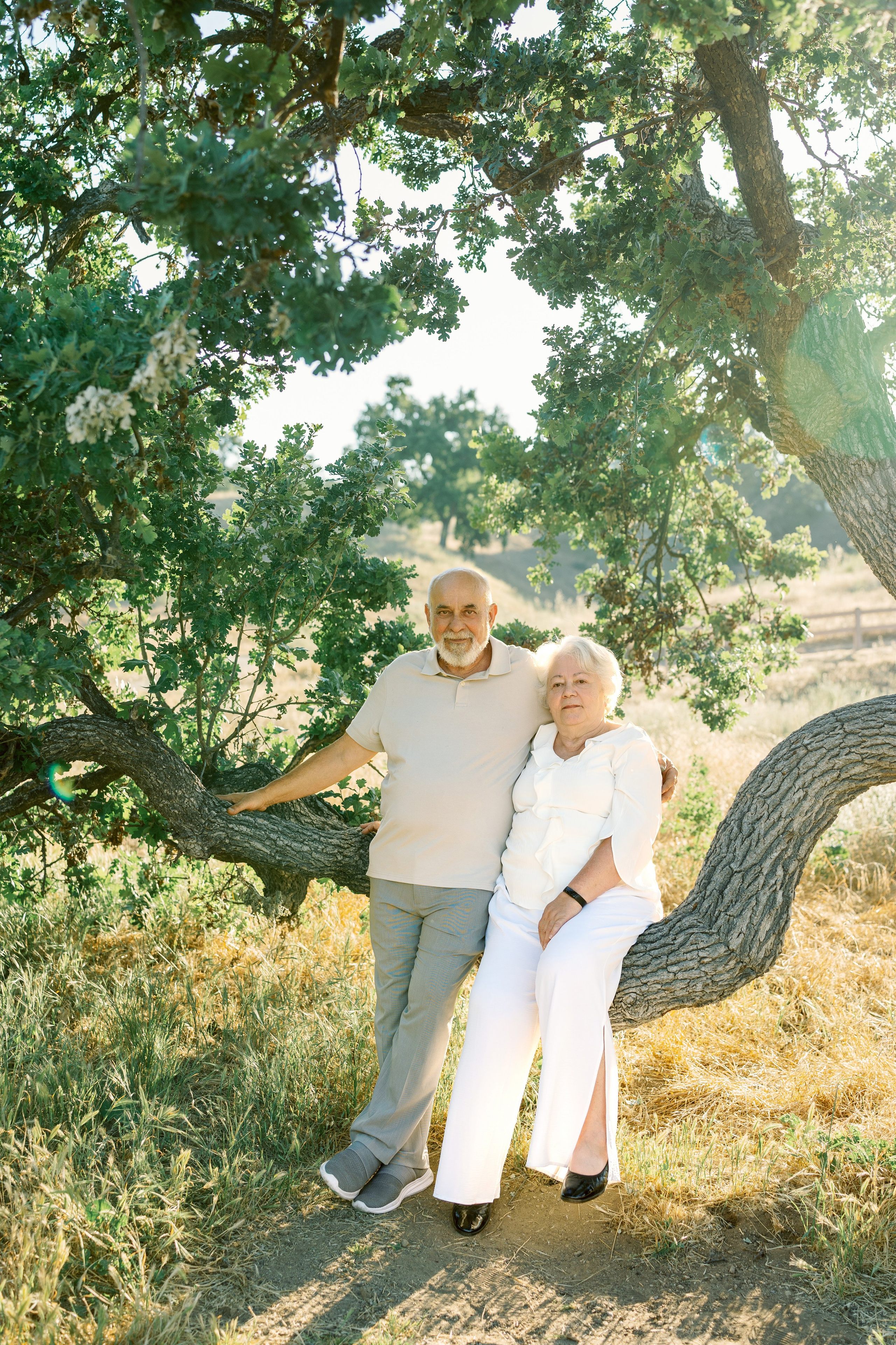 California, Los Angeles, Santa Clarita Family Photoshoot. Wedding Photography & Videography Team in California, Los Angeles, San Francisco, San Diego and Travel
