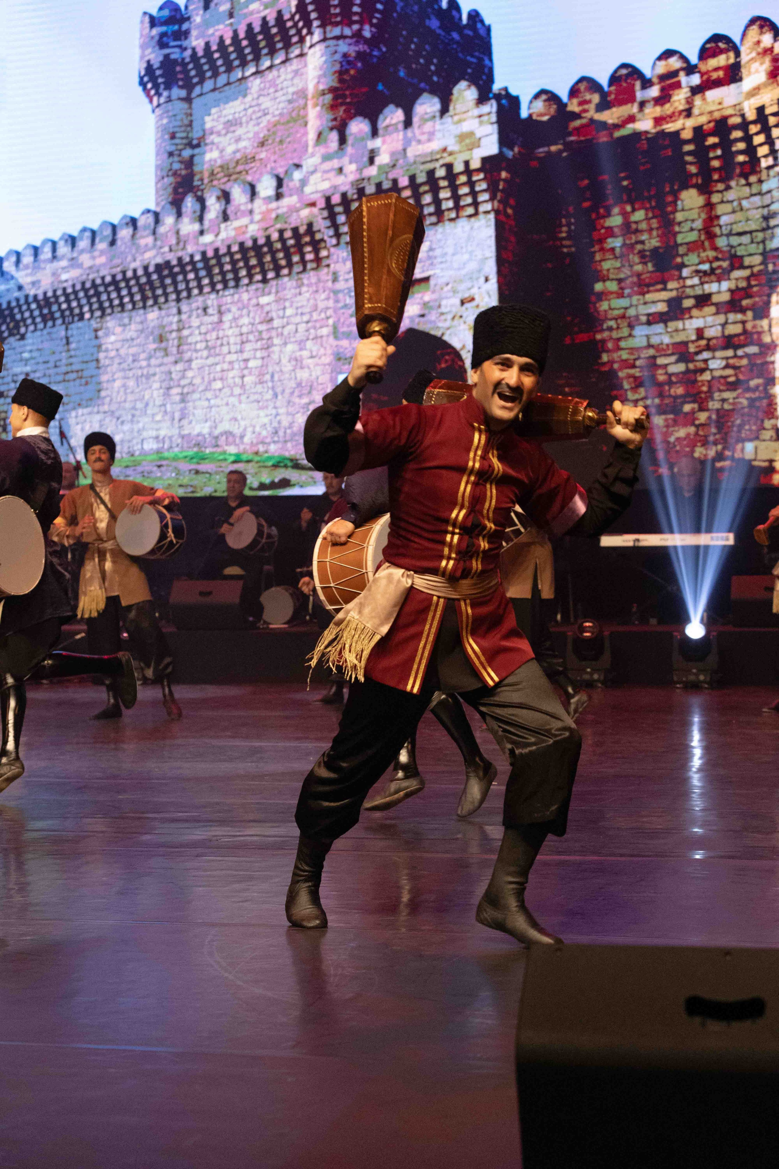STATE DANCE ENSEMBLE. Wedding&Event photographer Ismail Rzayev in Baku