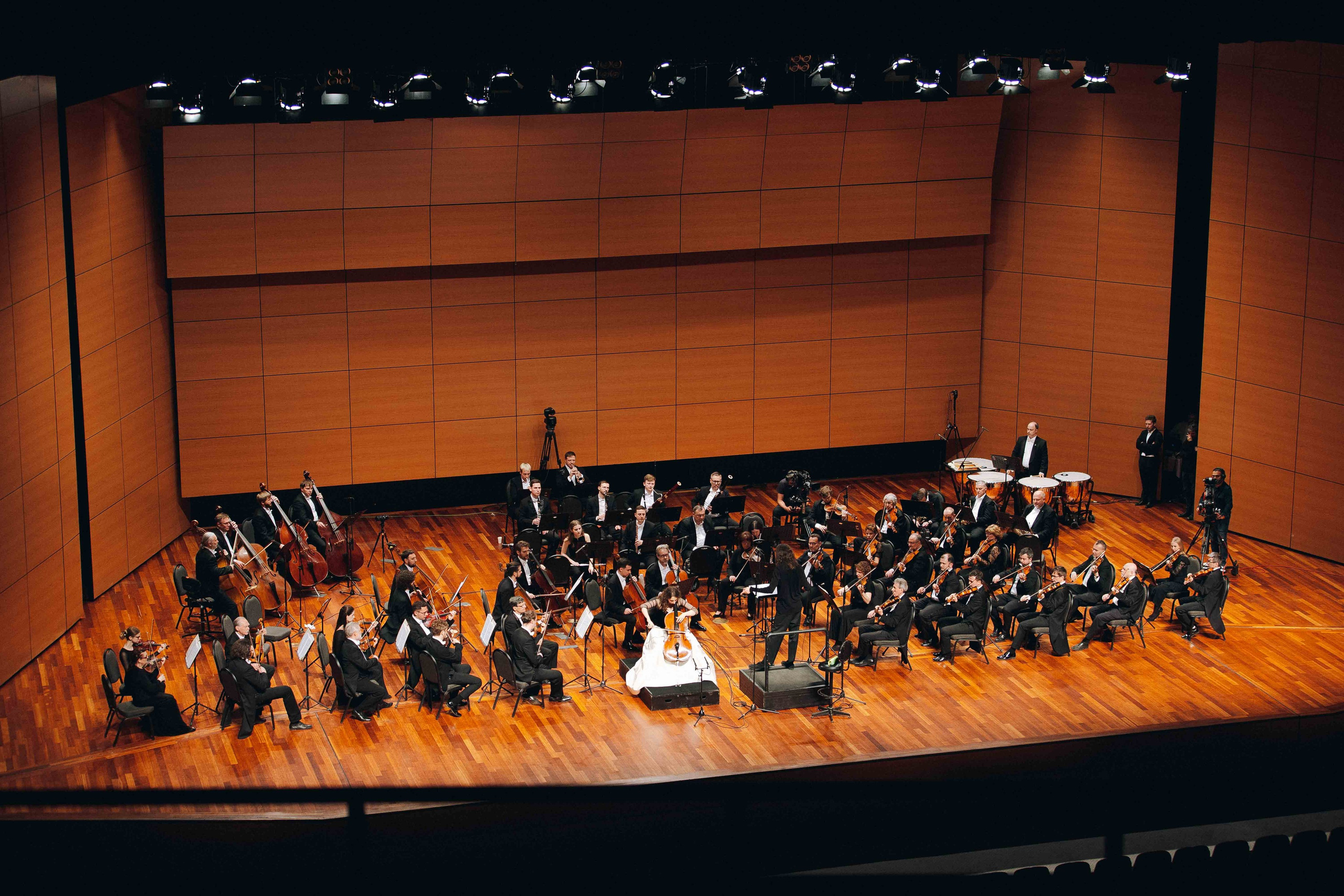 The Tchaikovsky Academic Grand Symphony Orchestra in Istanbul. Wedding&Event photographer Ismail Rzayev in Baku