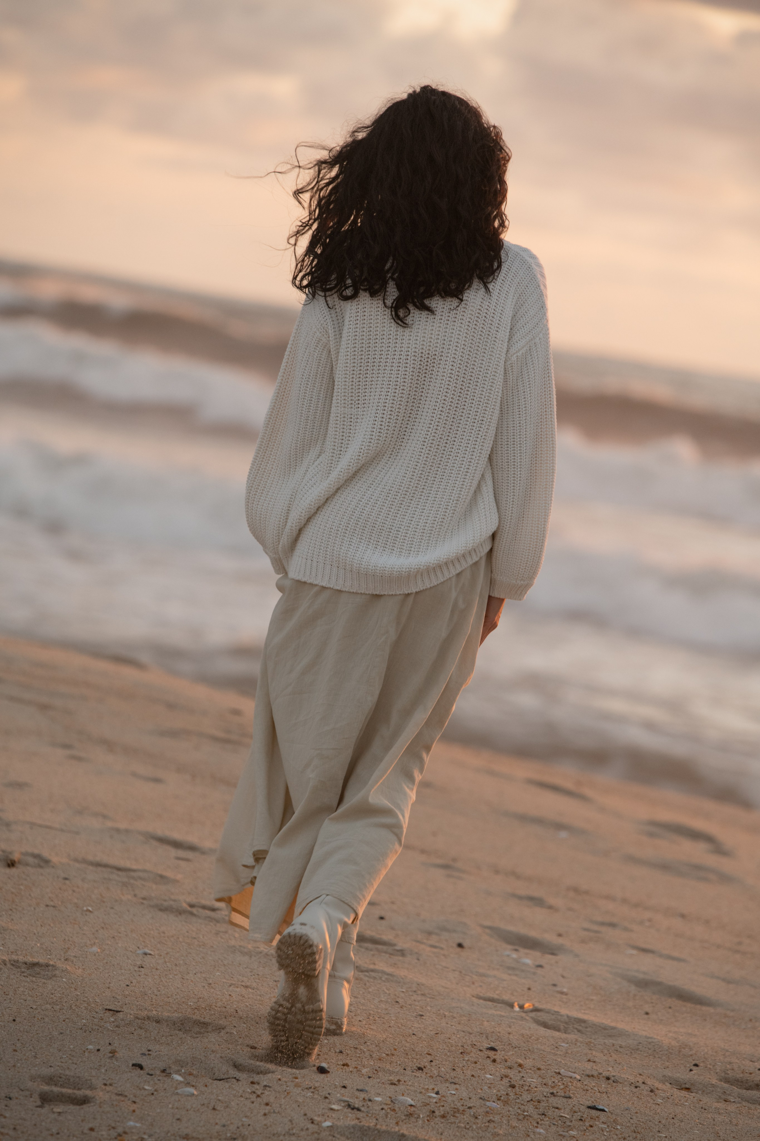 IRINA. Anastasiia Antoniuk portrait, family and couple photographer, Portugal