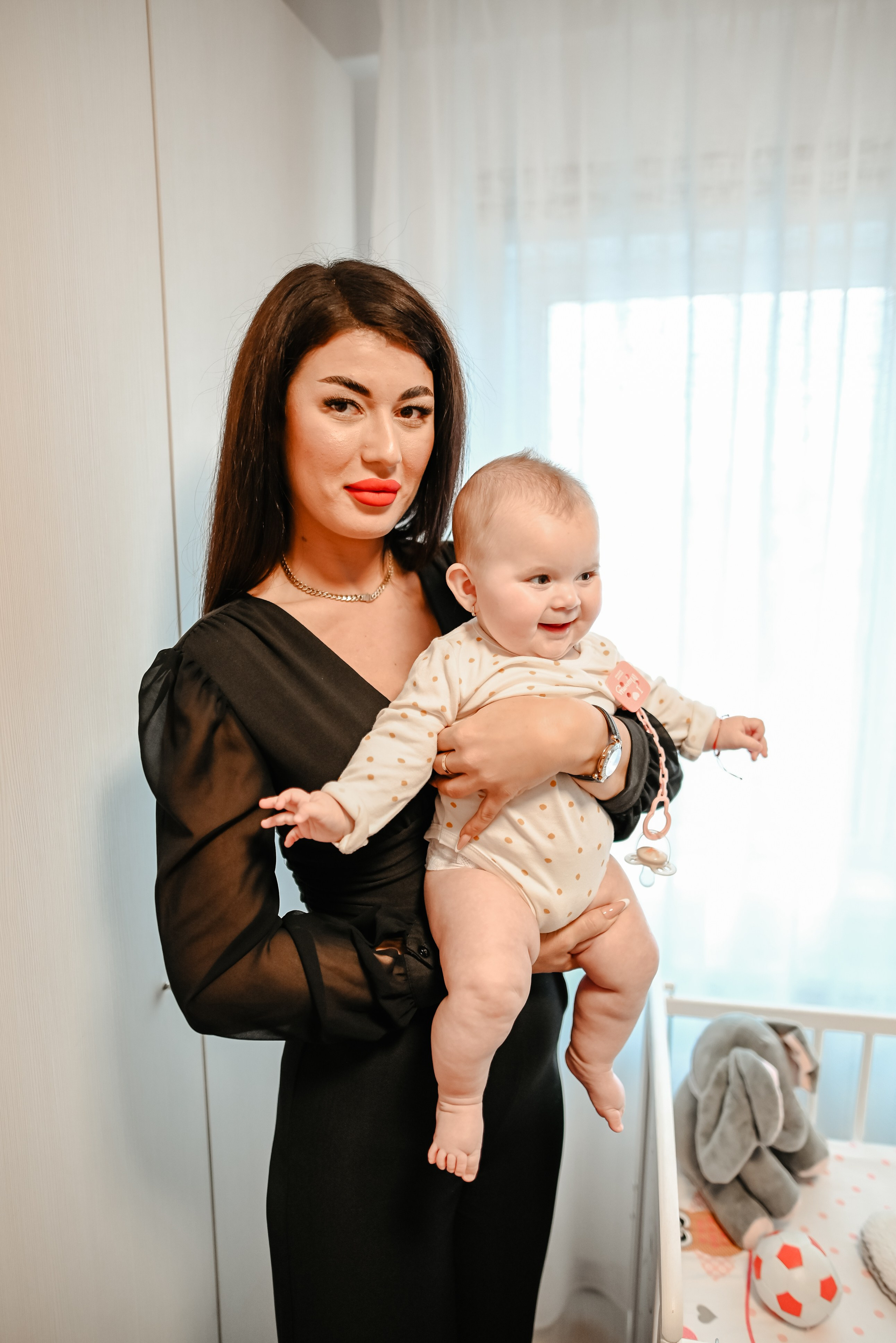 Portret bebeluș botezat – emoție și lumină capturate de Ana Maria Drăgan