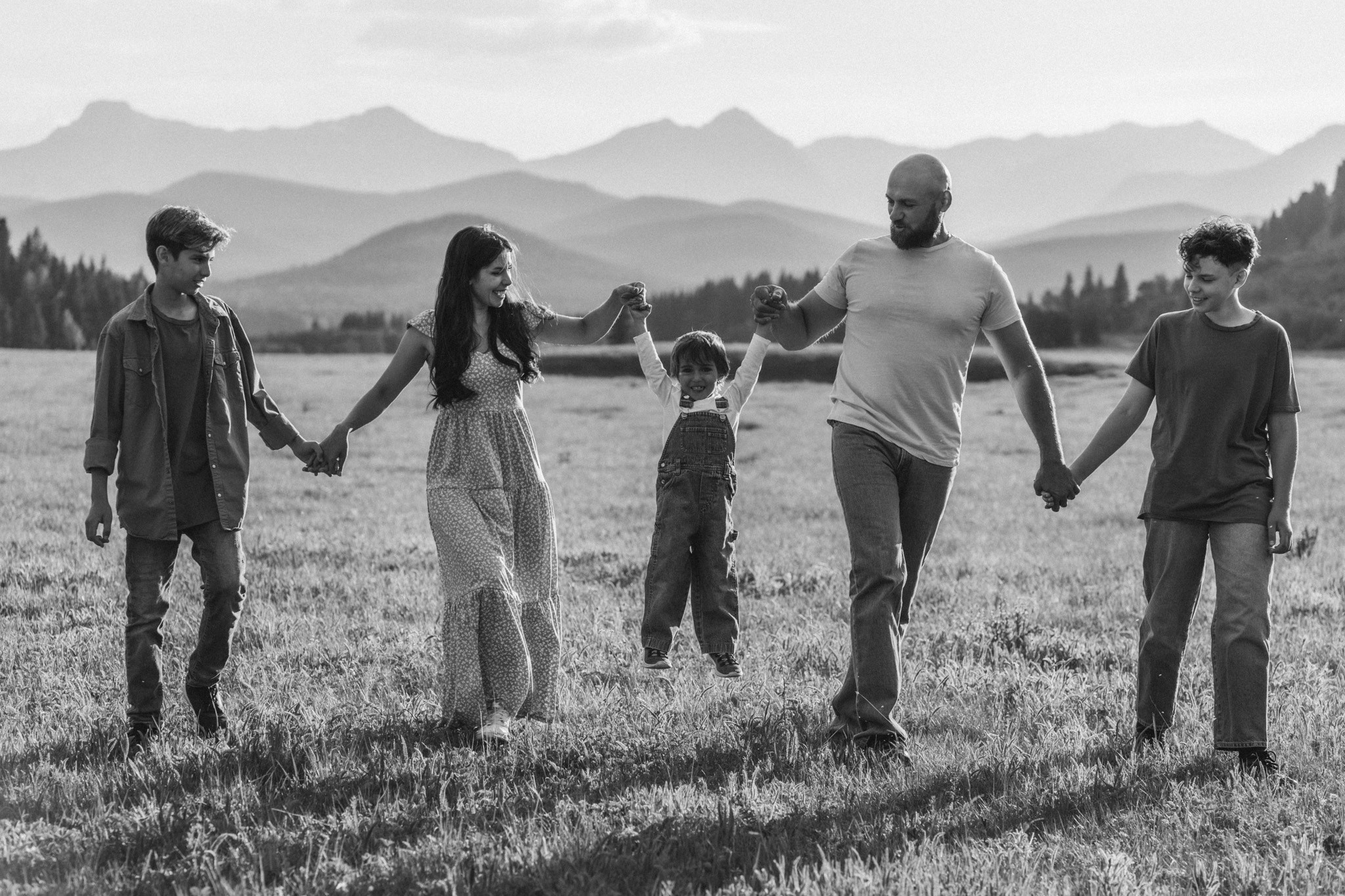 Family. Wedding and family photographer in Calgary Kate Beliaeva
