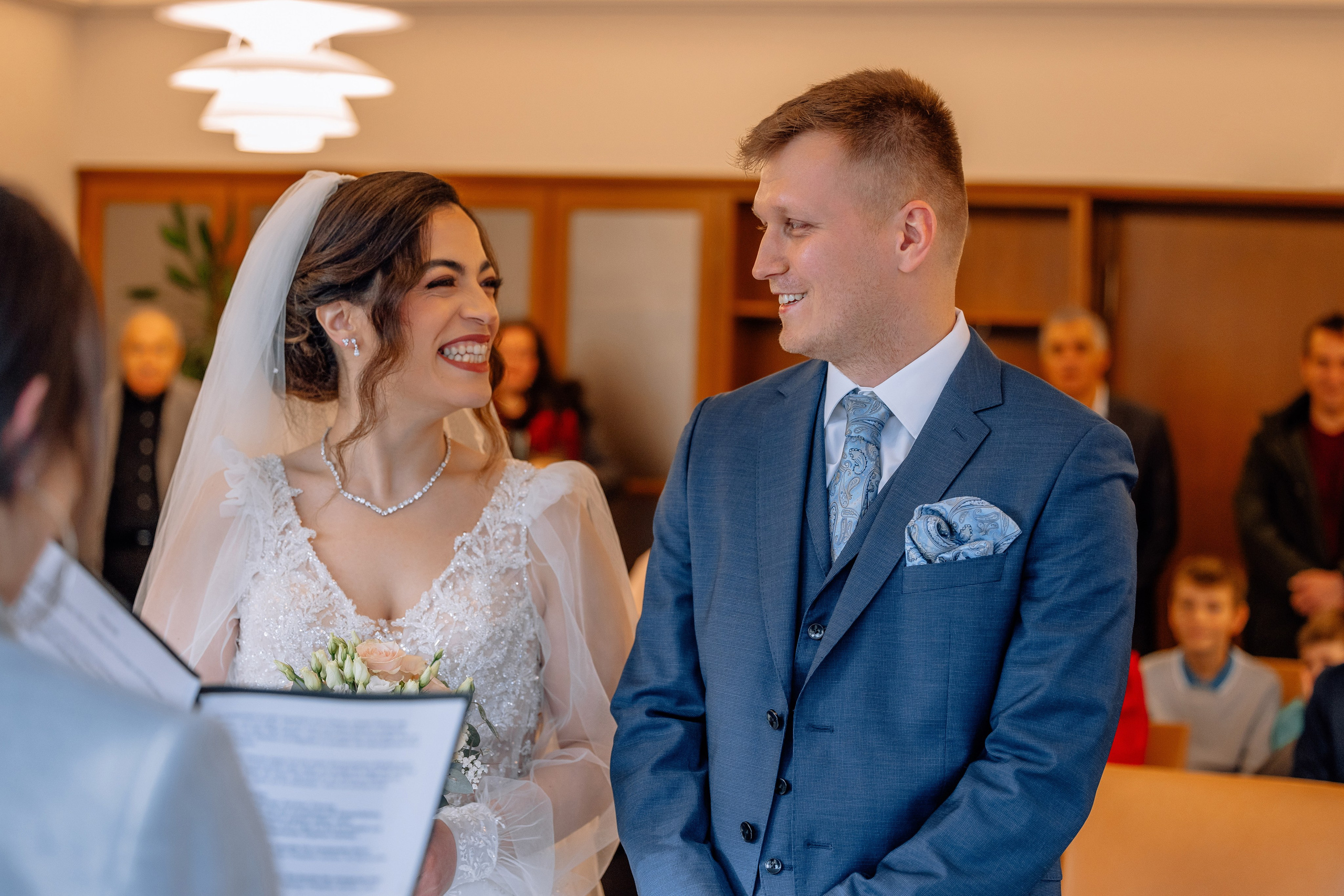 Emotionale Trauung im Herzen von München | Mandlstraße Schwabing. Hochzeitsfotograf München Taufe Familienfotograf Tanja Mauke