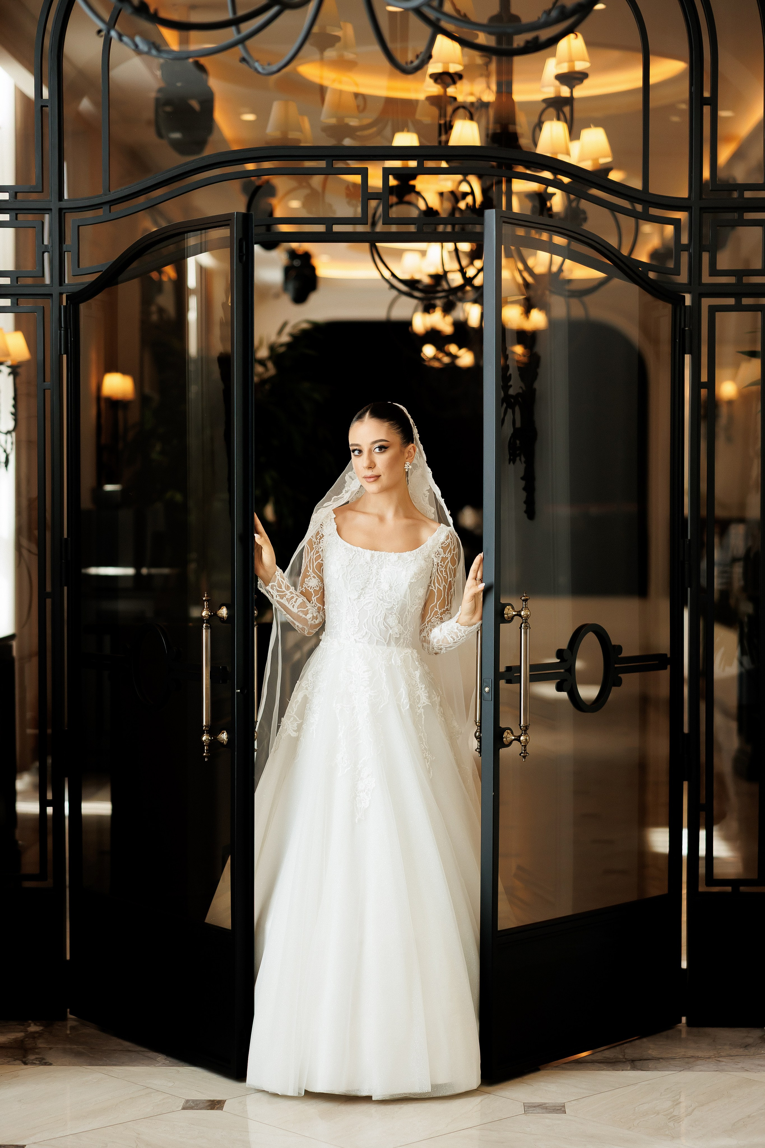 Serghei & Erica — Queen Residence. Servicii Foto și Video 067188353