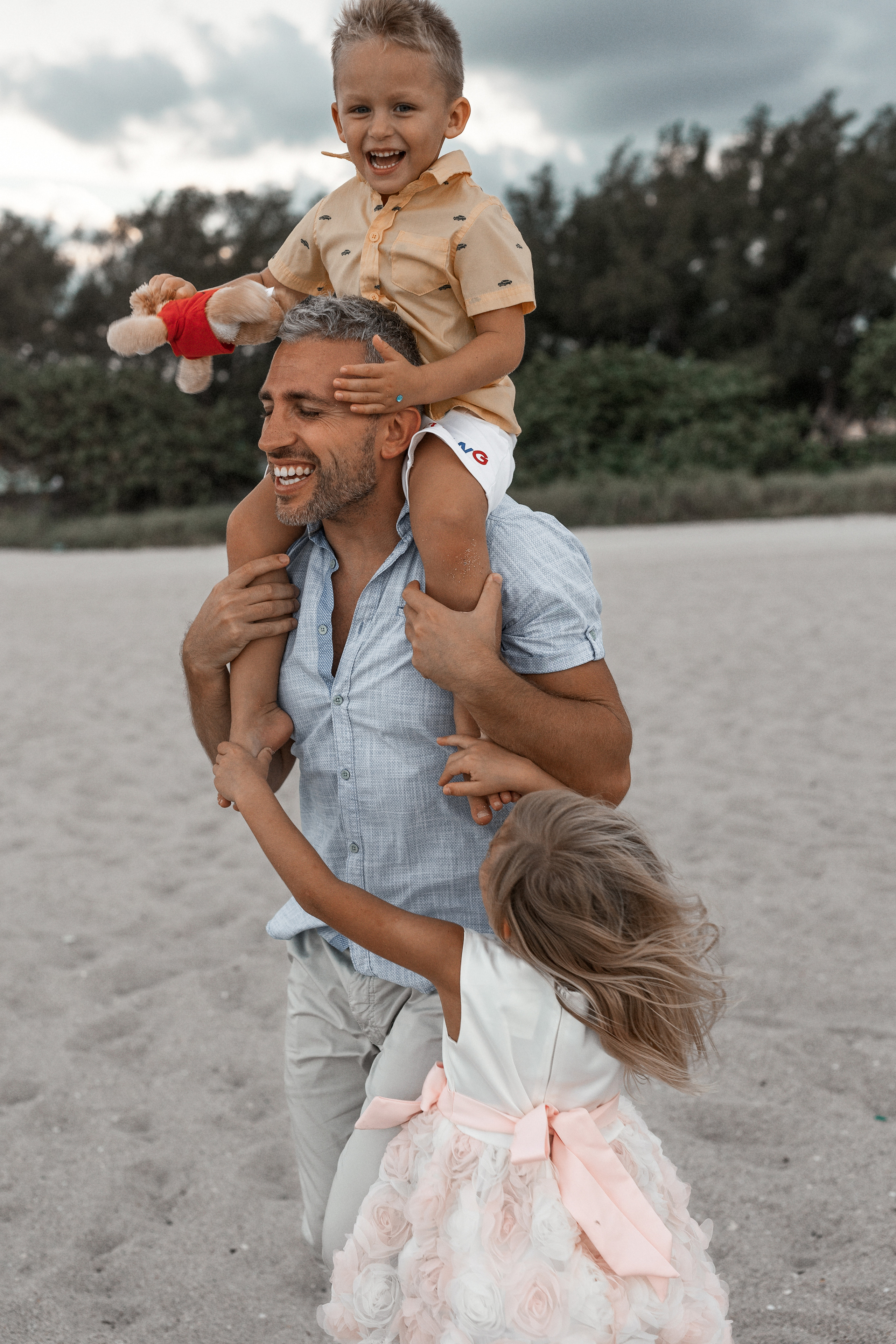 Vikky's family. Family, lifestyle, and commercial photography in New York and New Jersey