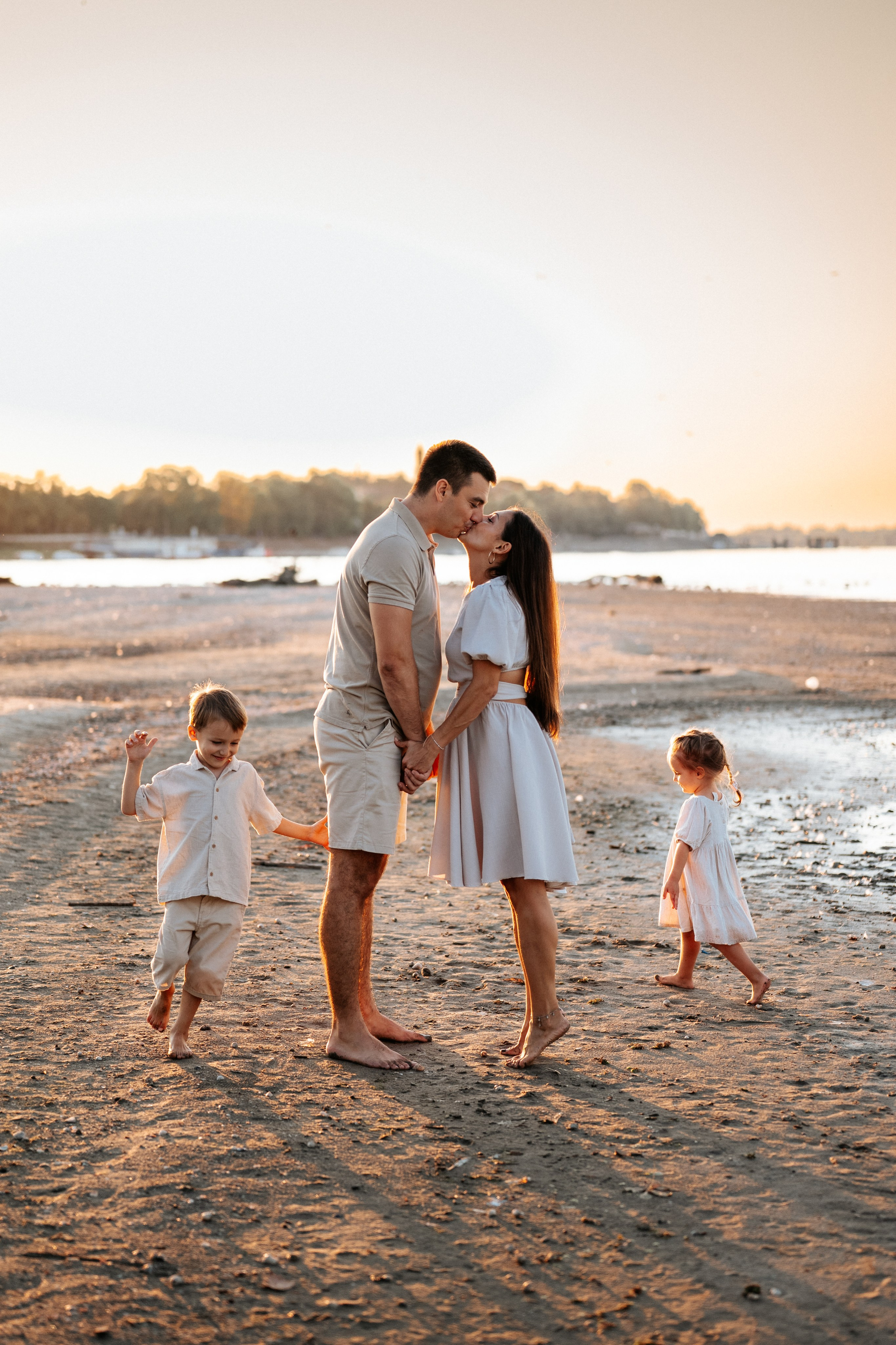 Sara, Vuk, Nevena i Ivan - novogodišnje fotografisanje. Dečiji i porodični fotograf