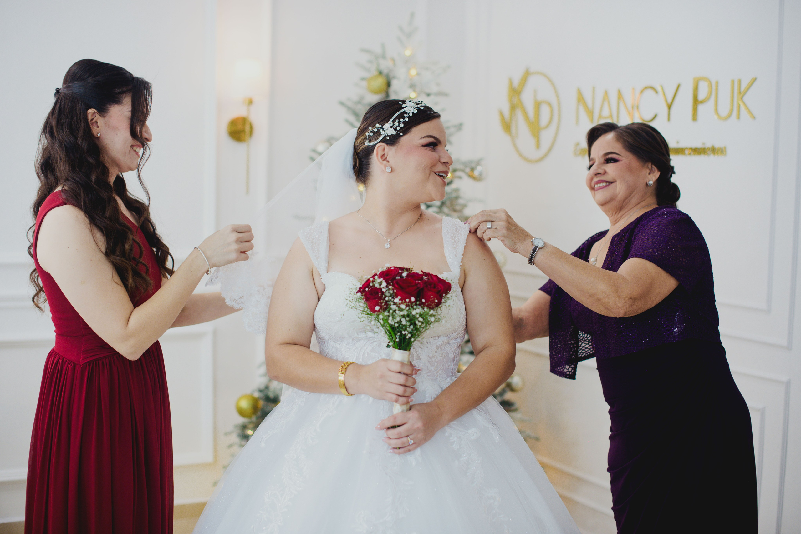 Servicio de boda religiosa. Fotógrafo "dD" Didier Dzul