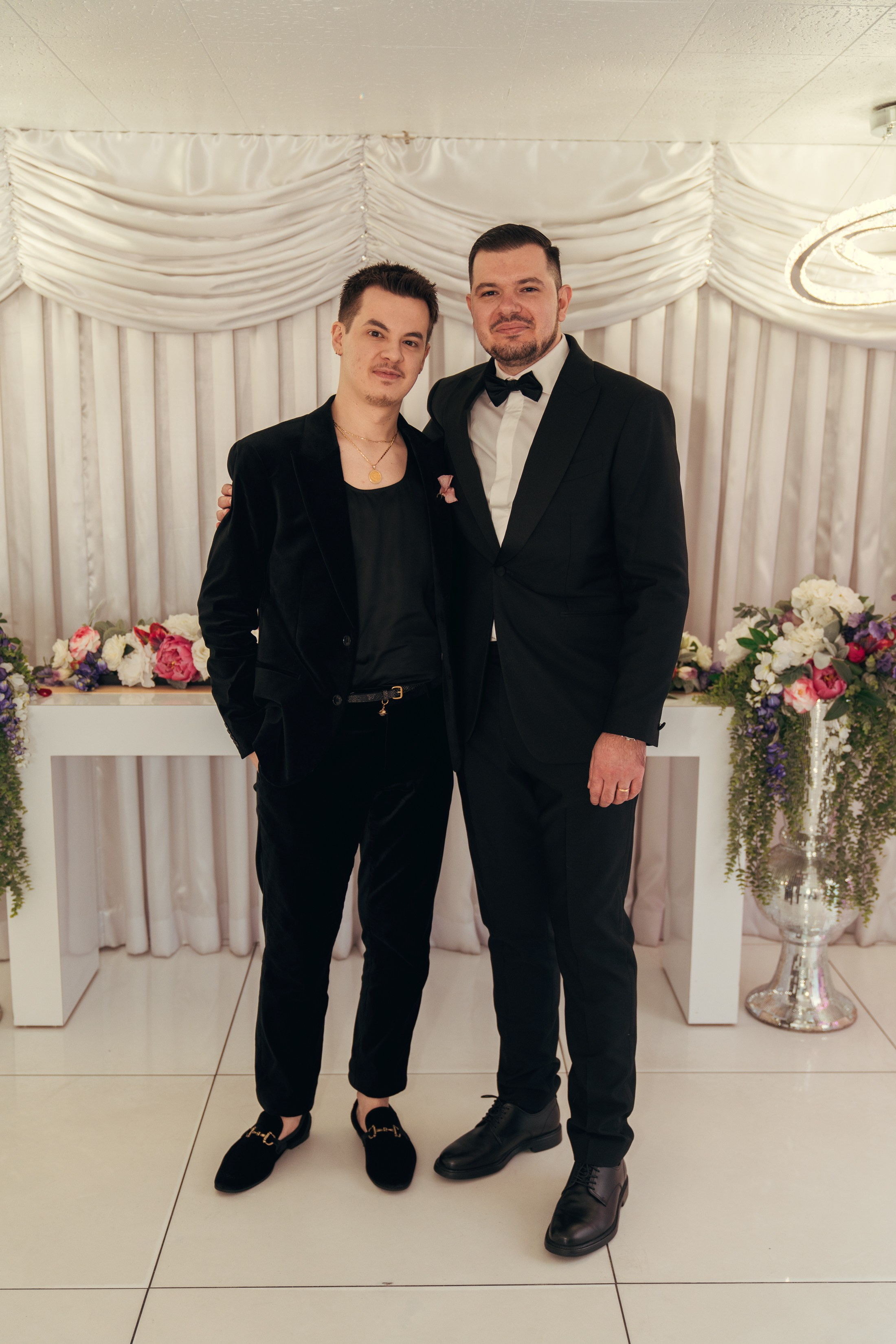 Zenaida&Eros. Wedding & elopement photographer Viktoriya Kravtsov. Las Vegas