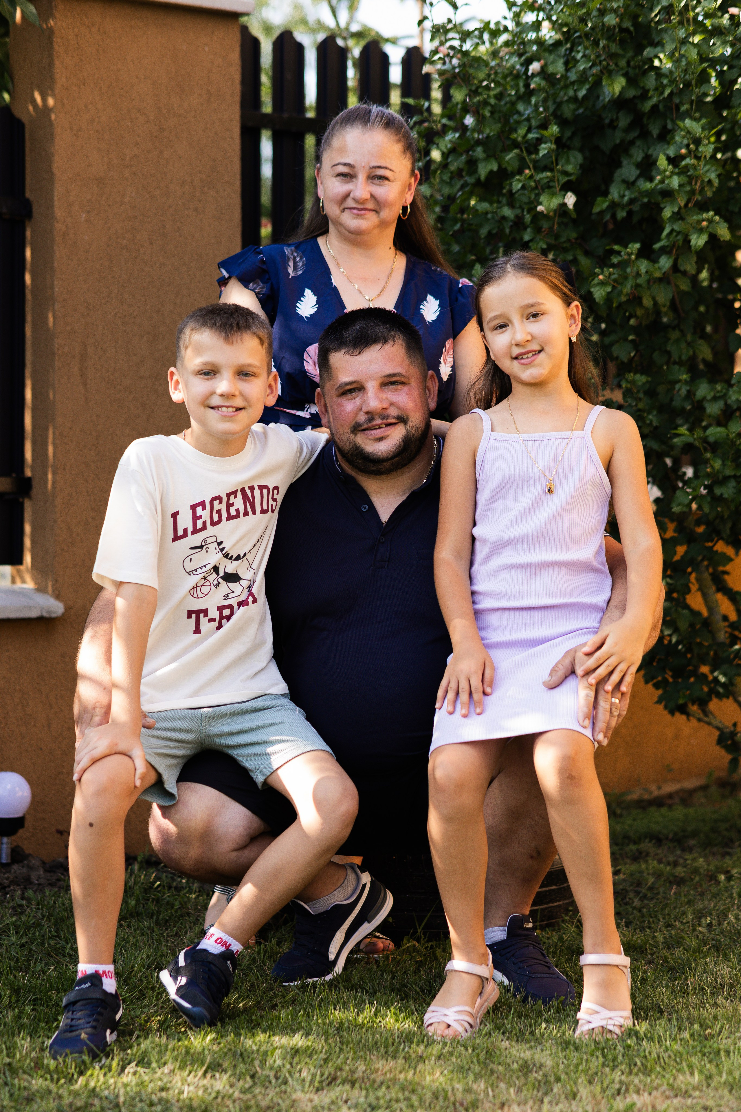 Familia Gavrila. Fotograf de portrete și evenimente din Cluj-Napoca. Ședințe foto individuale, nunți, botezuri și aniversări în Cluj și județul Cluj