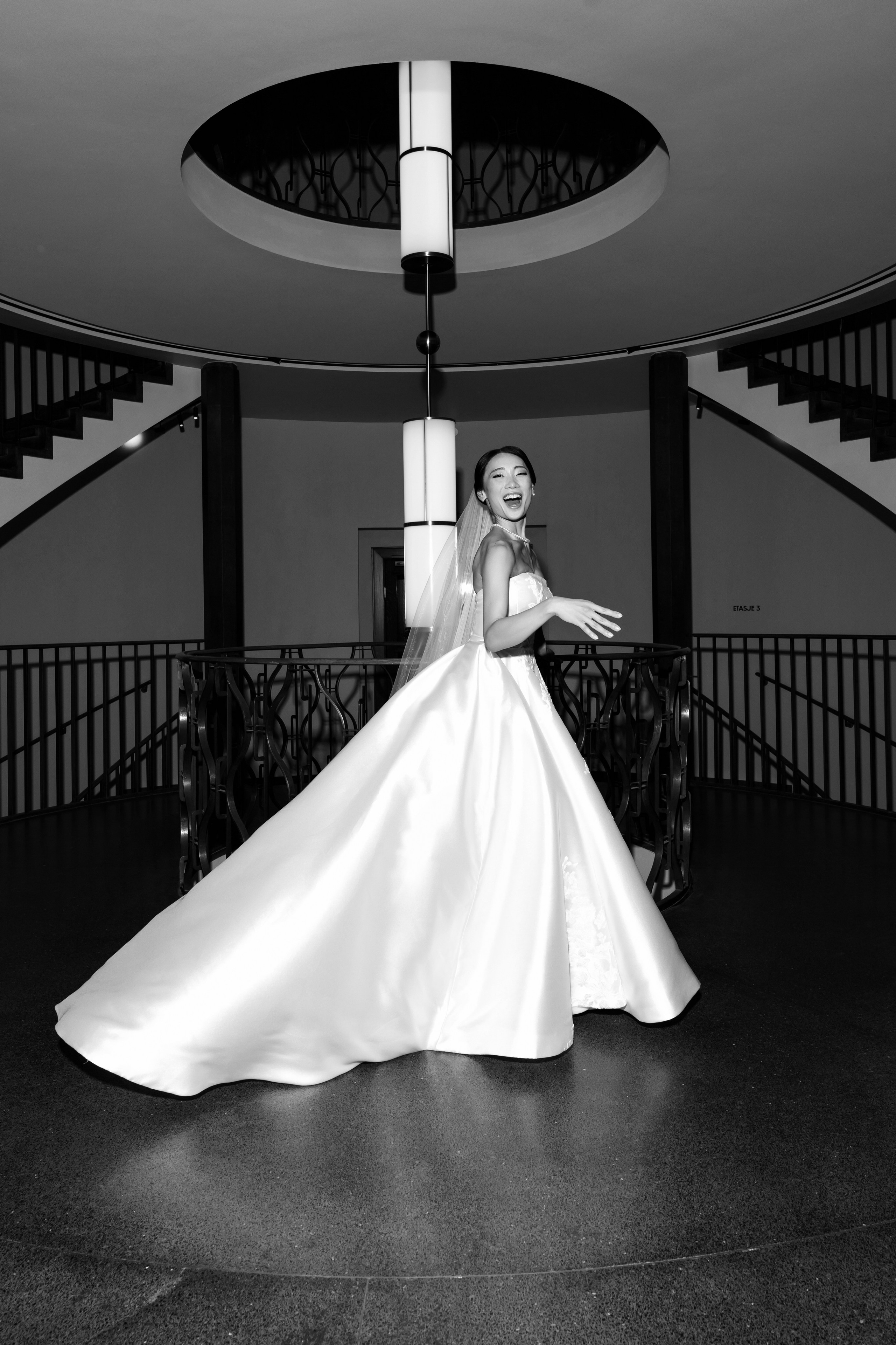 LUKAS & MARIKO. Bryllupsfotograf i hele Norge