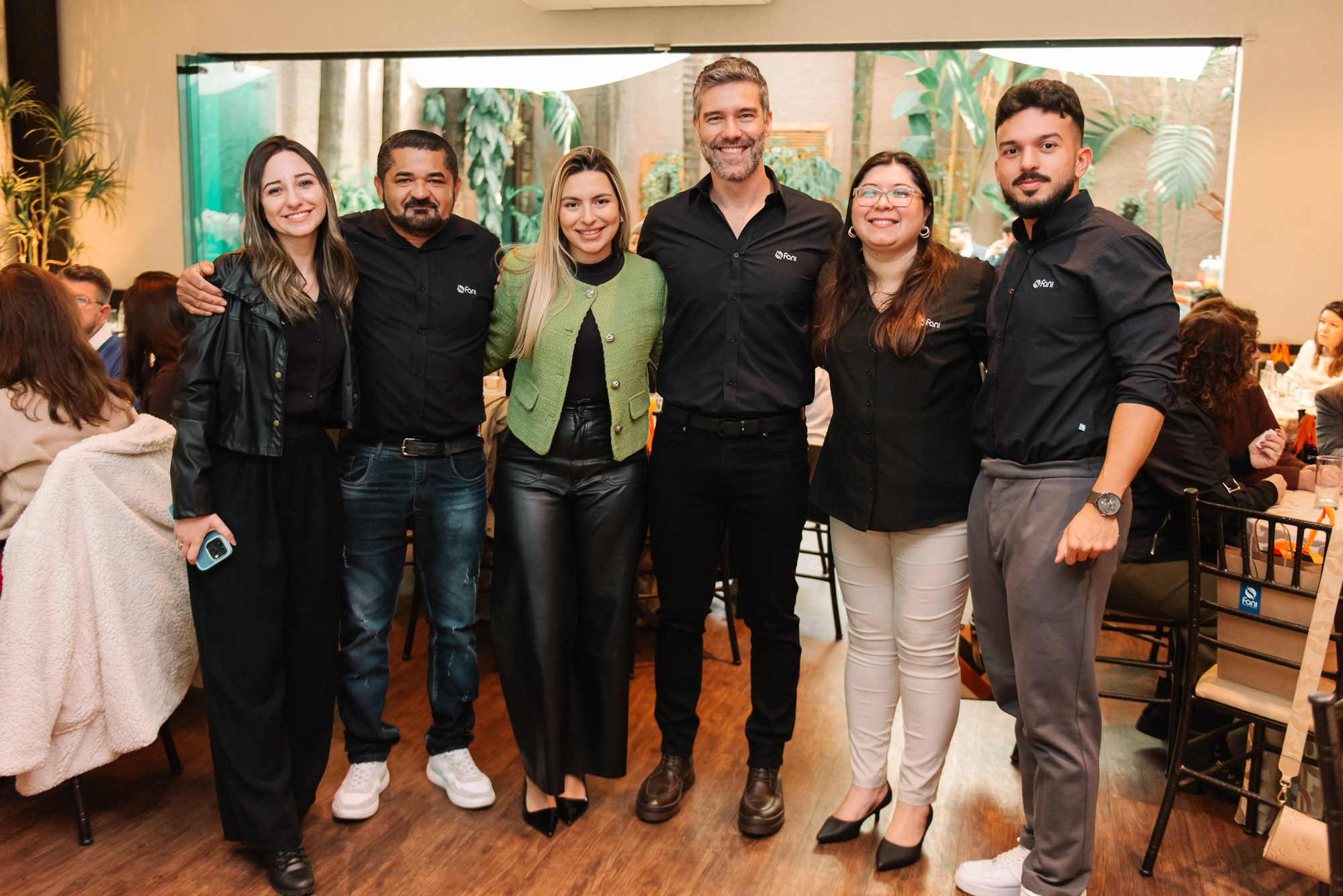 Café + Conteúdo | Casa Pinezi. 78 Imagens