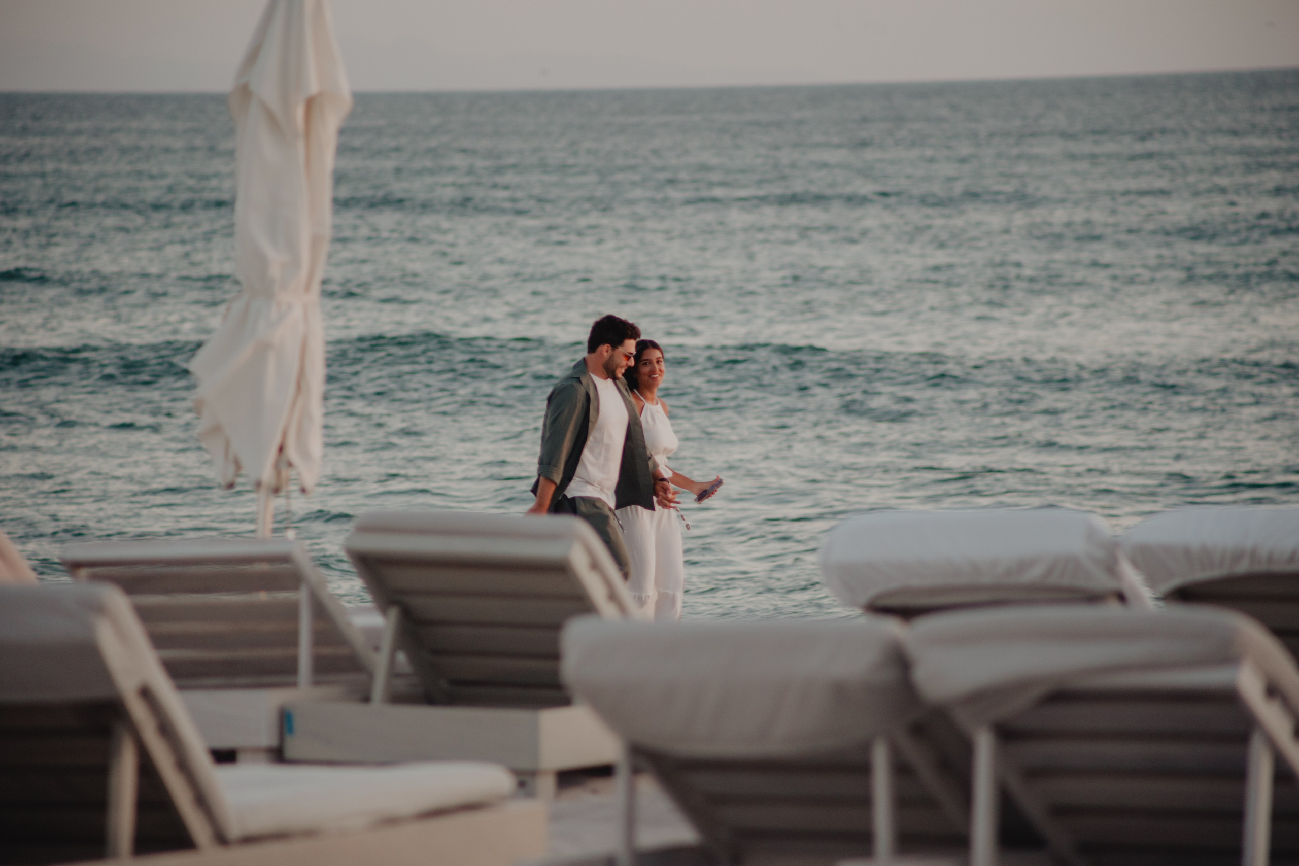 Punta Mita Engagement Session: Love Framed by the Pacific