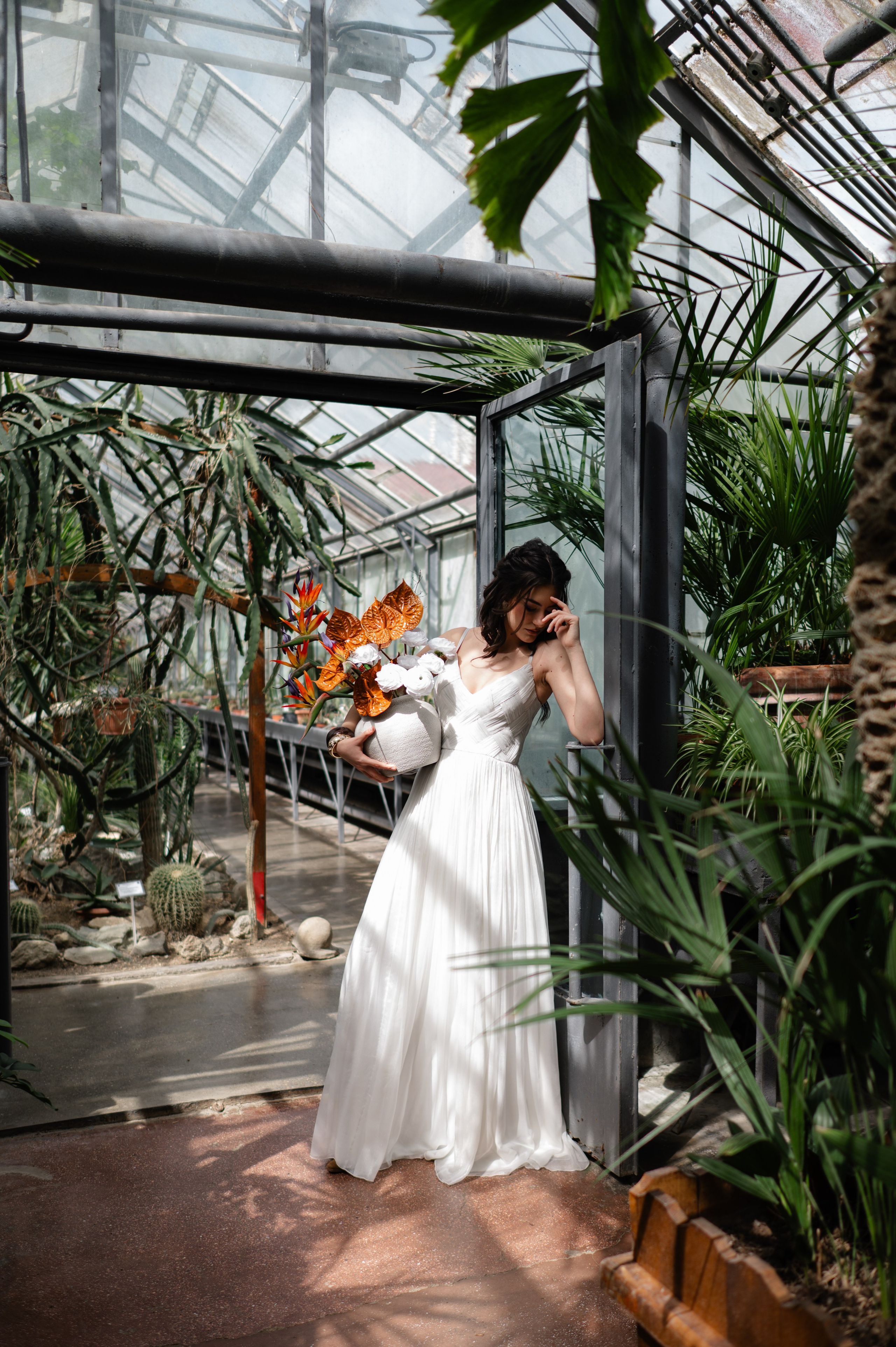 Botanical BRIDE. Alexandra Hanu Photographer