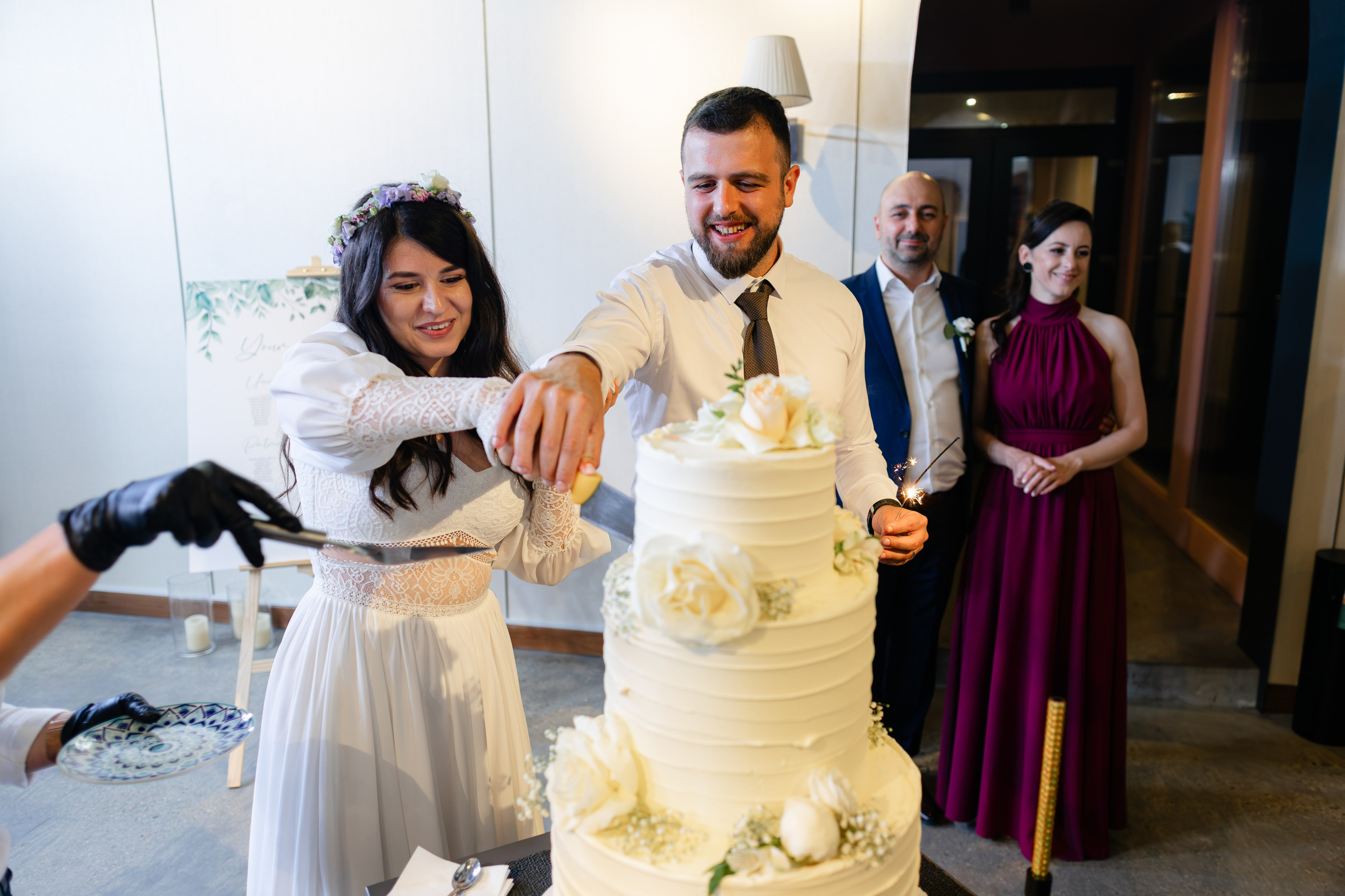 Flori & Cosmin. Main