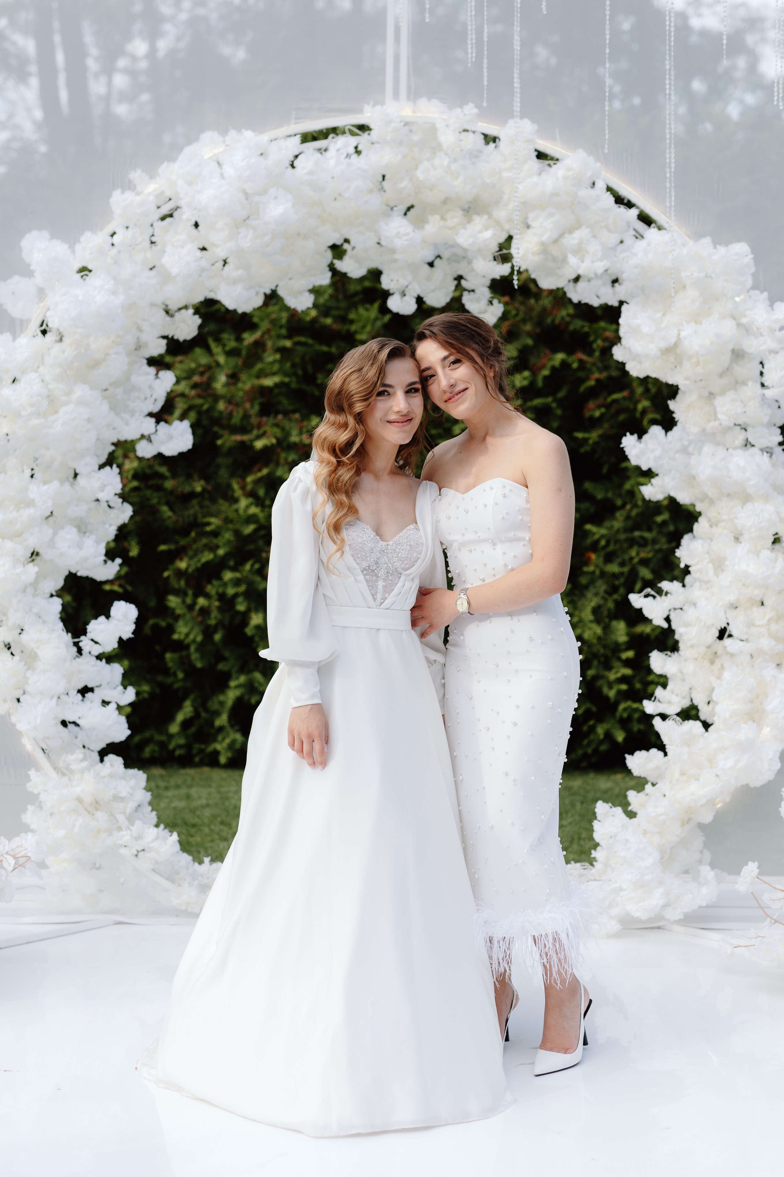 Corina & Dumitru. Main