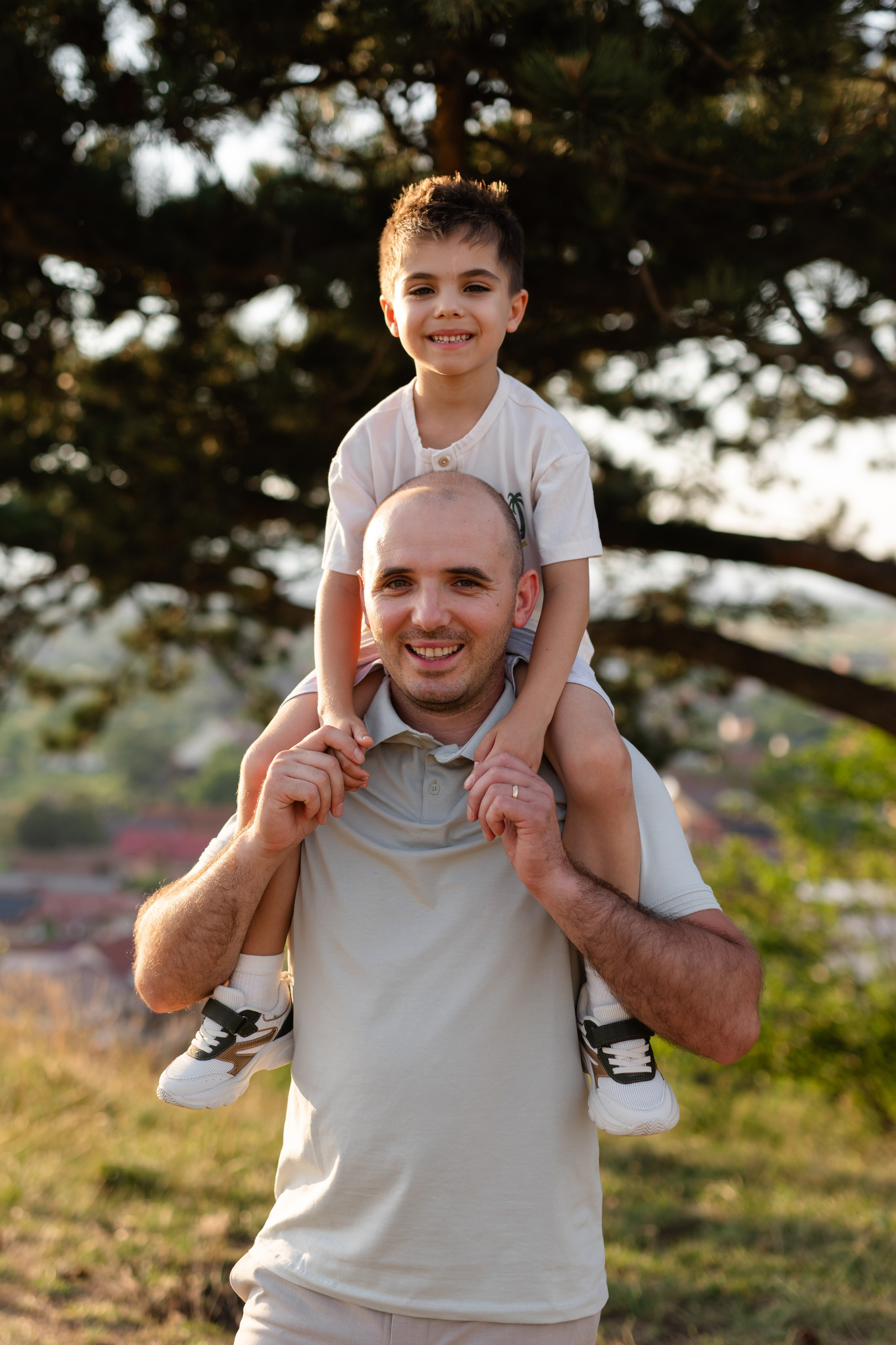 Claudia, Ionut & Cezar — Family. Main