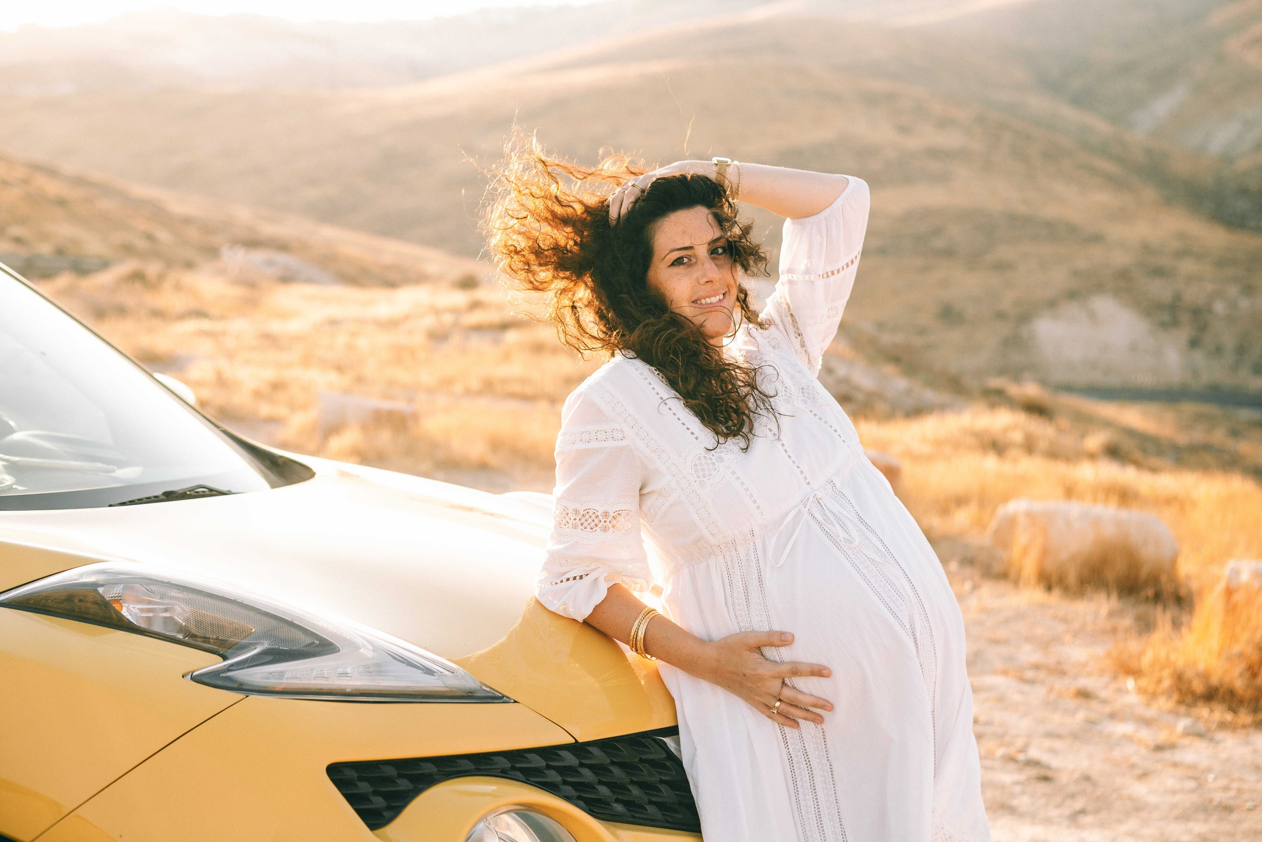 PREGNANT PHOTOSESSION IN THE DESERT. PHOTOGRAPHER IN ISRAEL