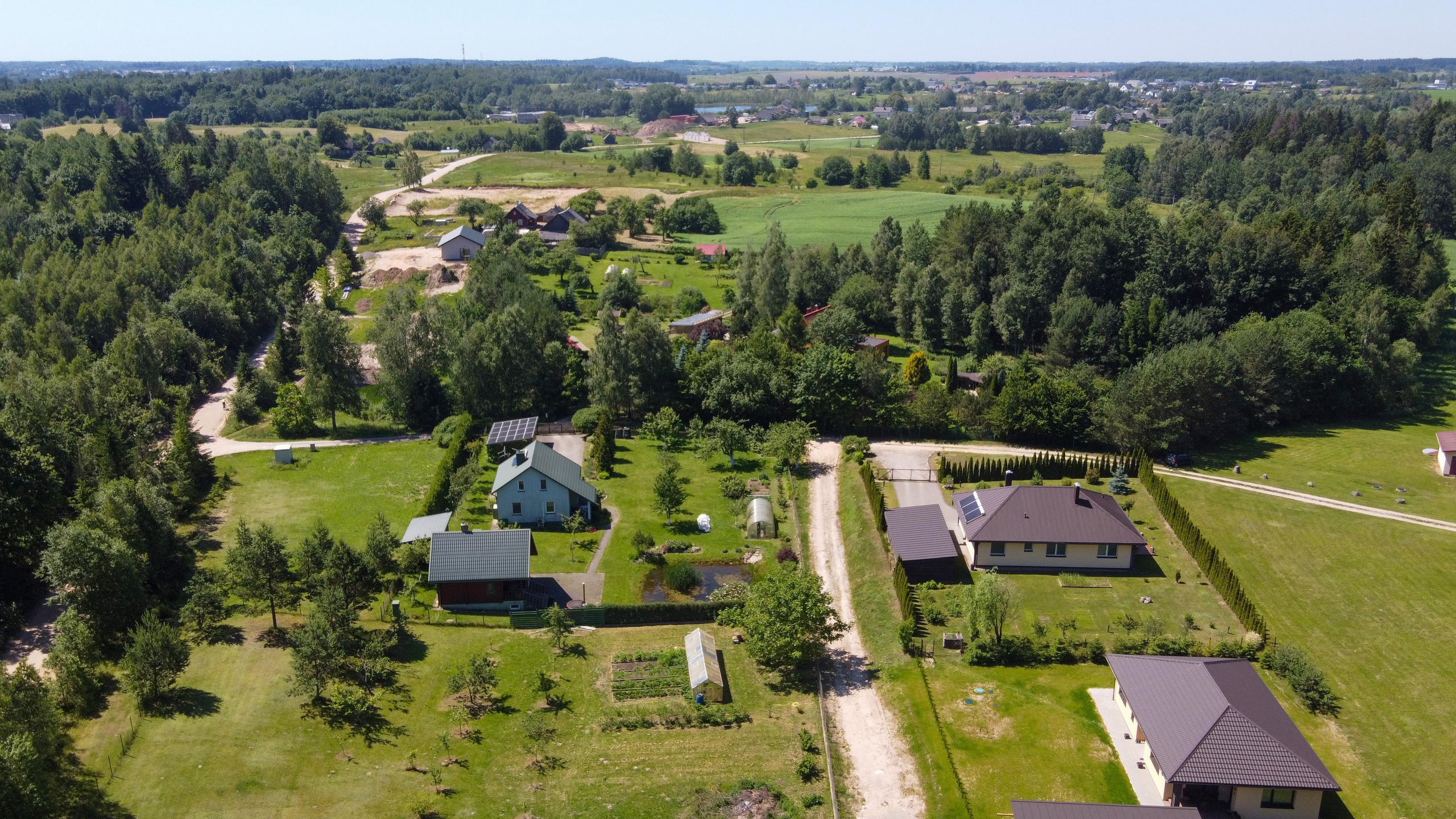 Žudiškių k. Ežero g. 70, Rešes sen. Elina Sapiega fotografė Vilniuje