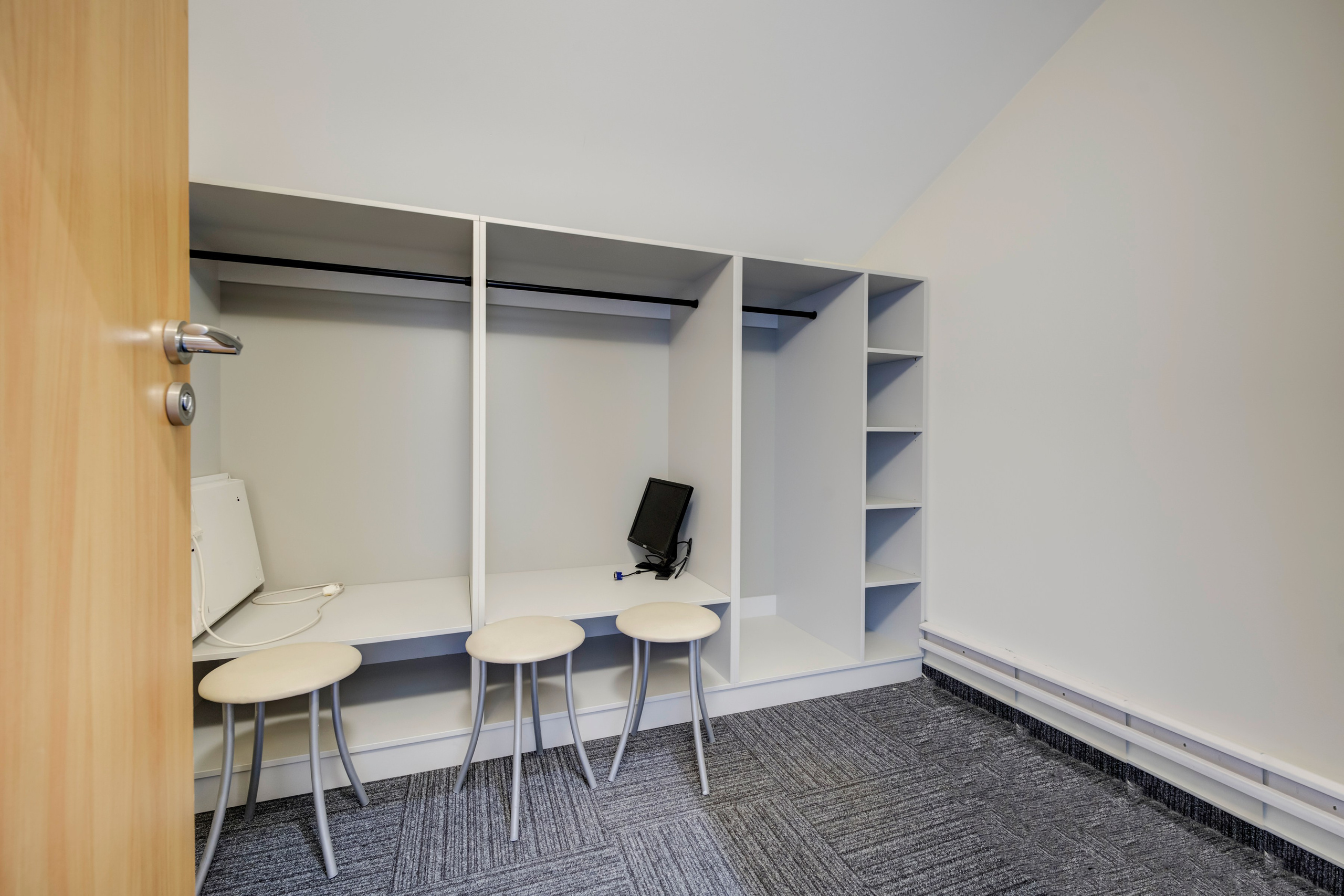 Kėstučio g. 30, komerc. patalpos. Elina Sapiega fotografė Vilniuje