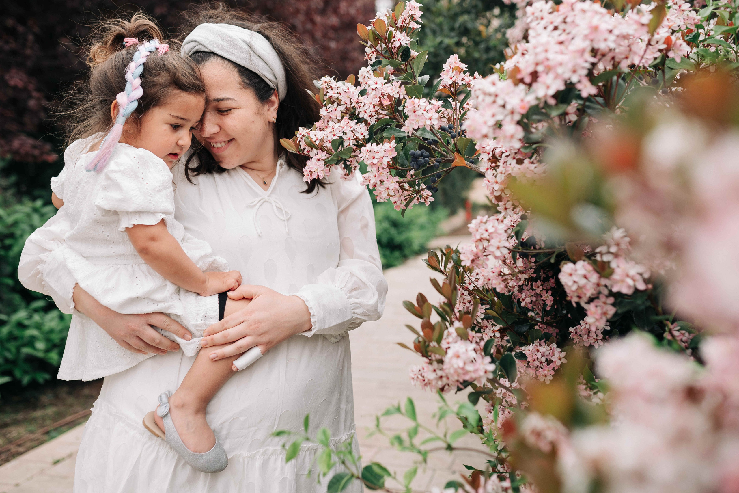 EXPECTING A BABY, JERUSALEM. PHOTOGRAPHER IN ISRAEL