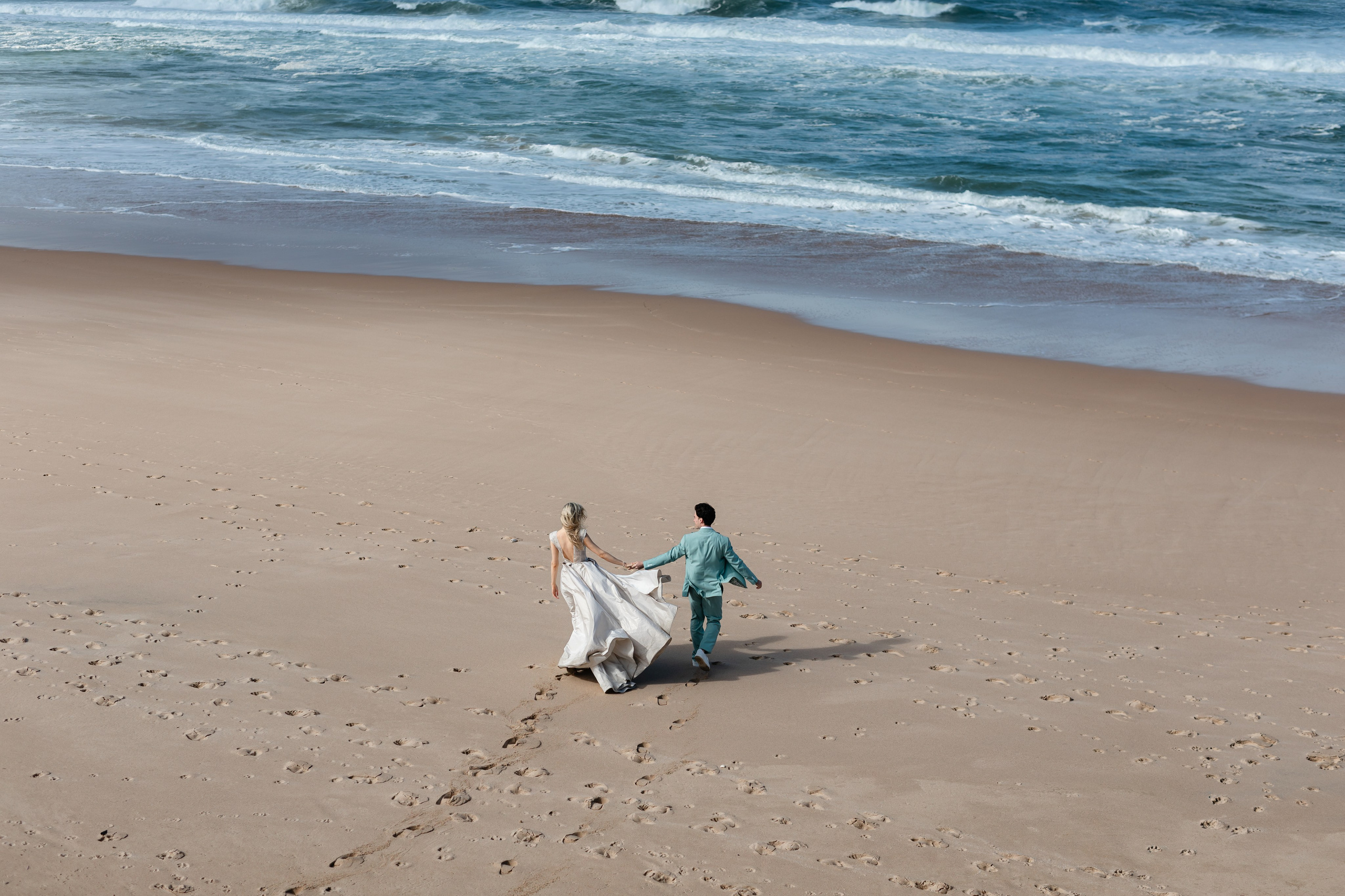 Vivien & Razvan. Main