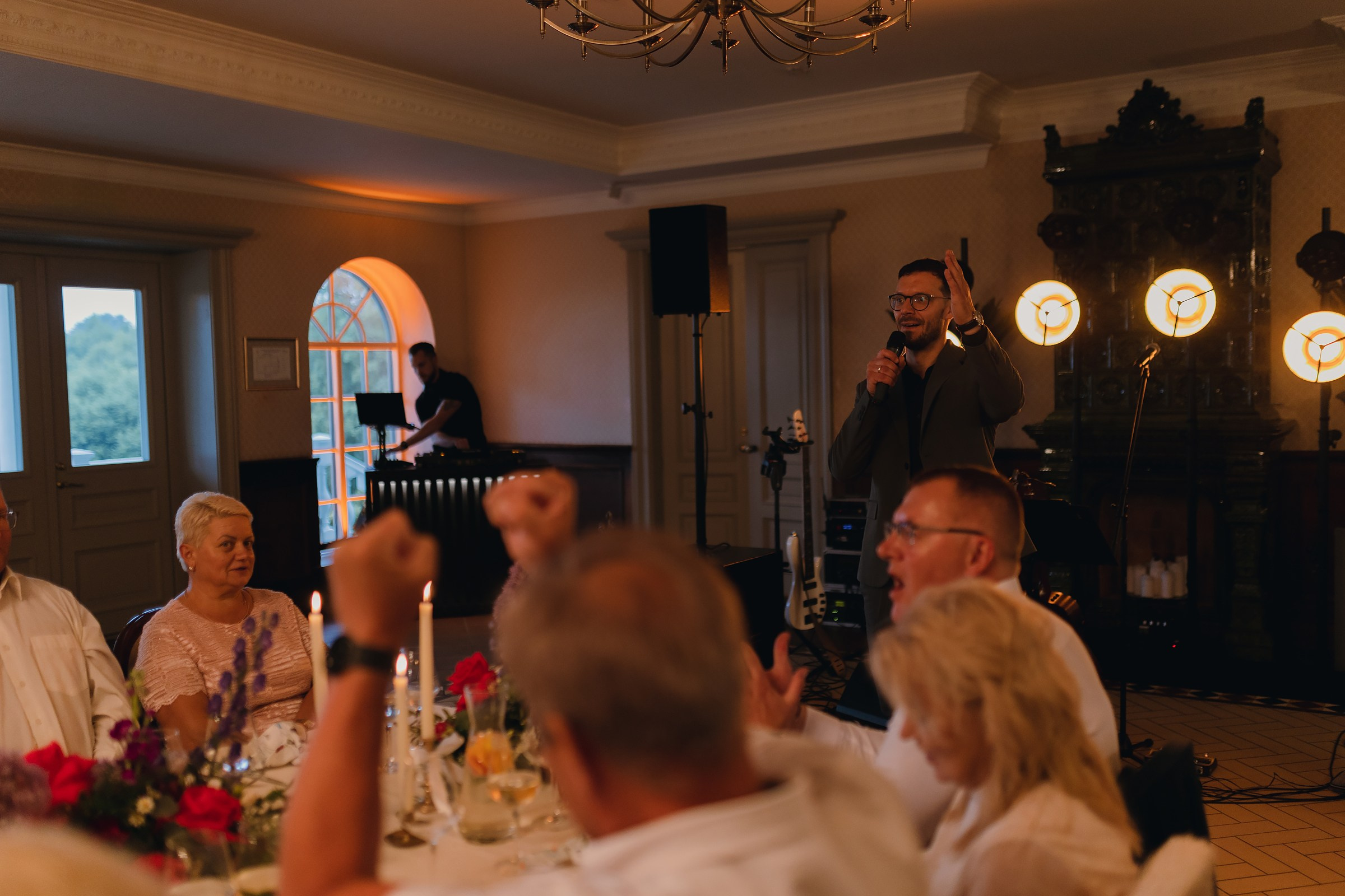 Justė ir Henrikas | Lietingos jaukios vestuvės Palangoje. Vestuvių ir šeimų fotografė Lena Bondarenko / belove photo