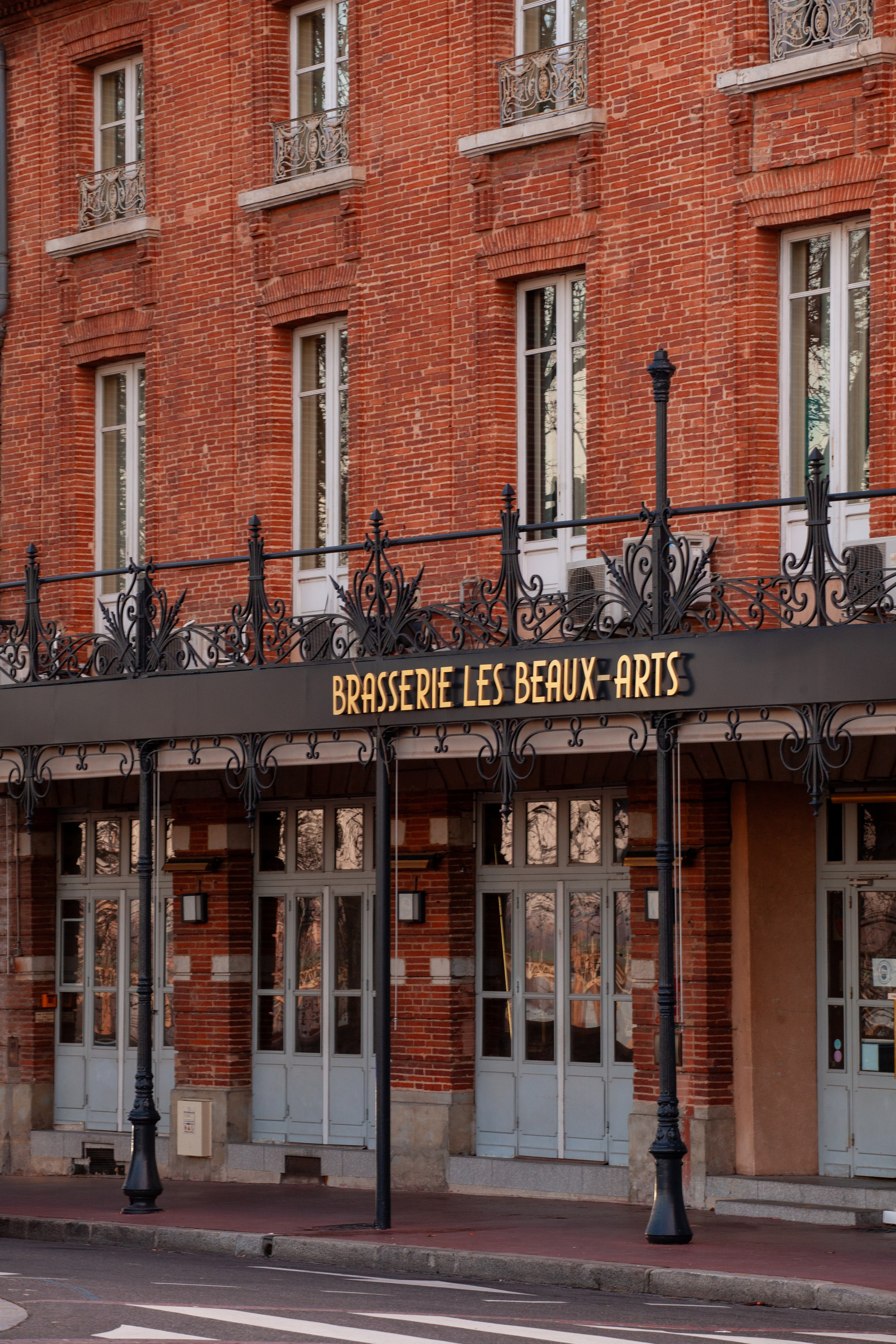 Toulouse. Eugénie Smirnova — your photographer in Toulouse and southwest France