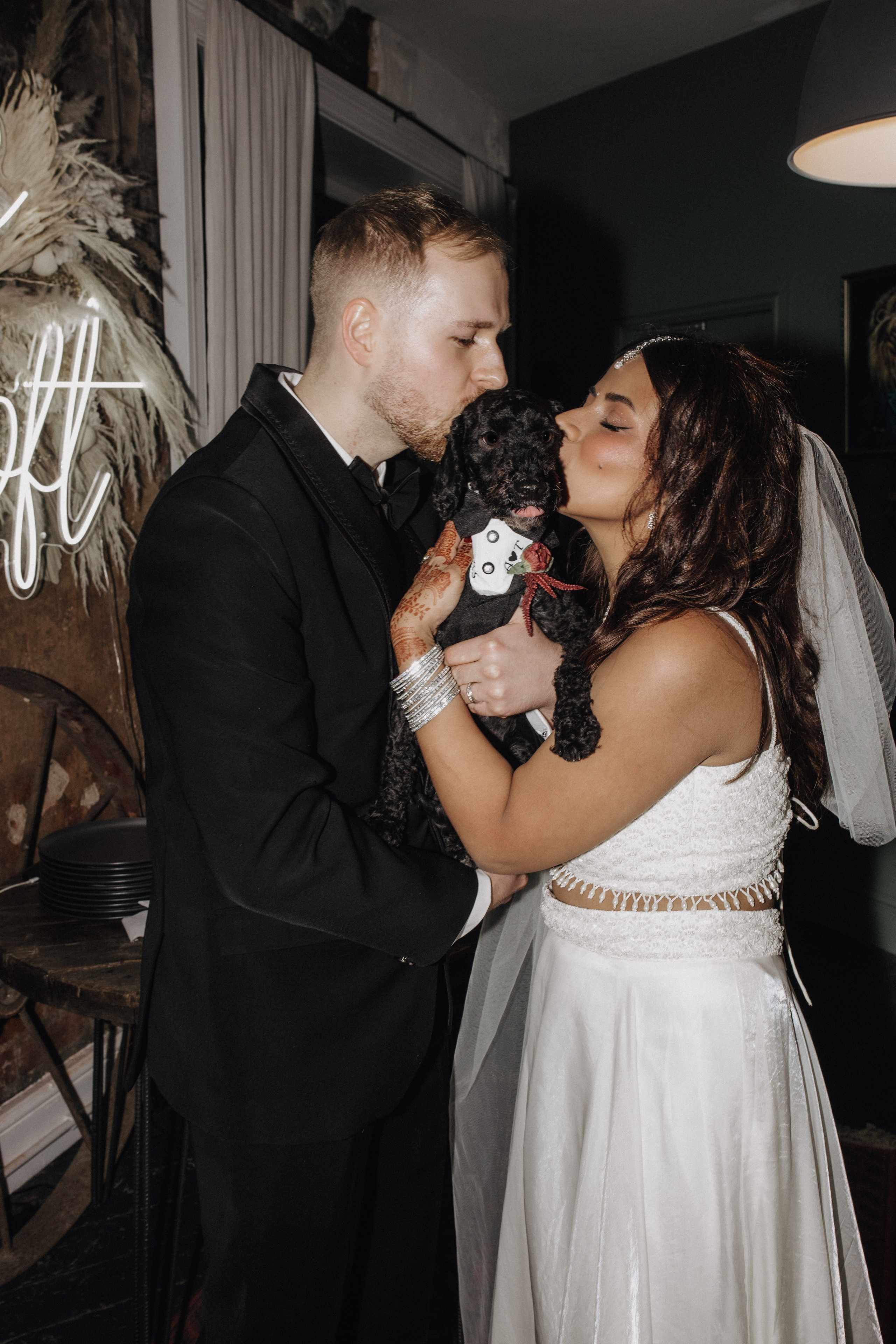 Ayushi and Tomasz. Wedding and Portrait Photographer Evie Moon