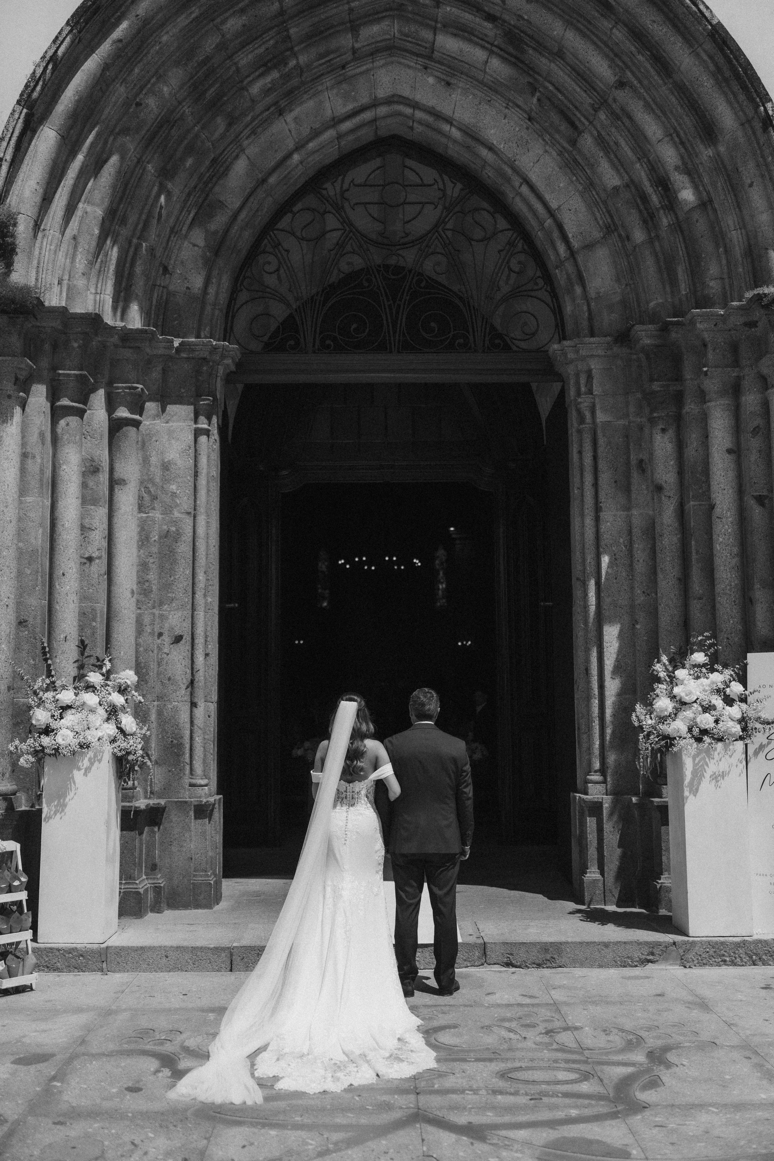 Sara & Mário. Destination Wedding Photographer in Portugal | Alexandra Mieres Photography