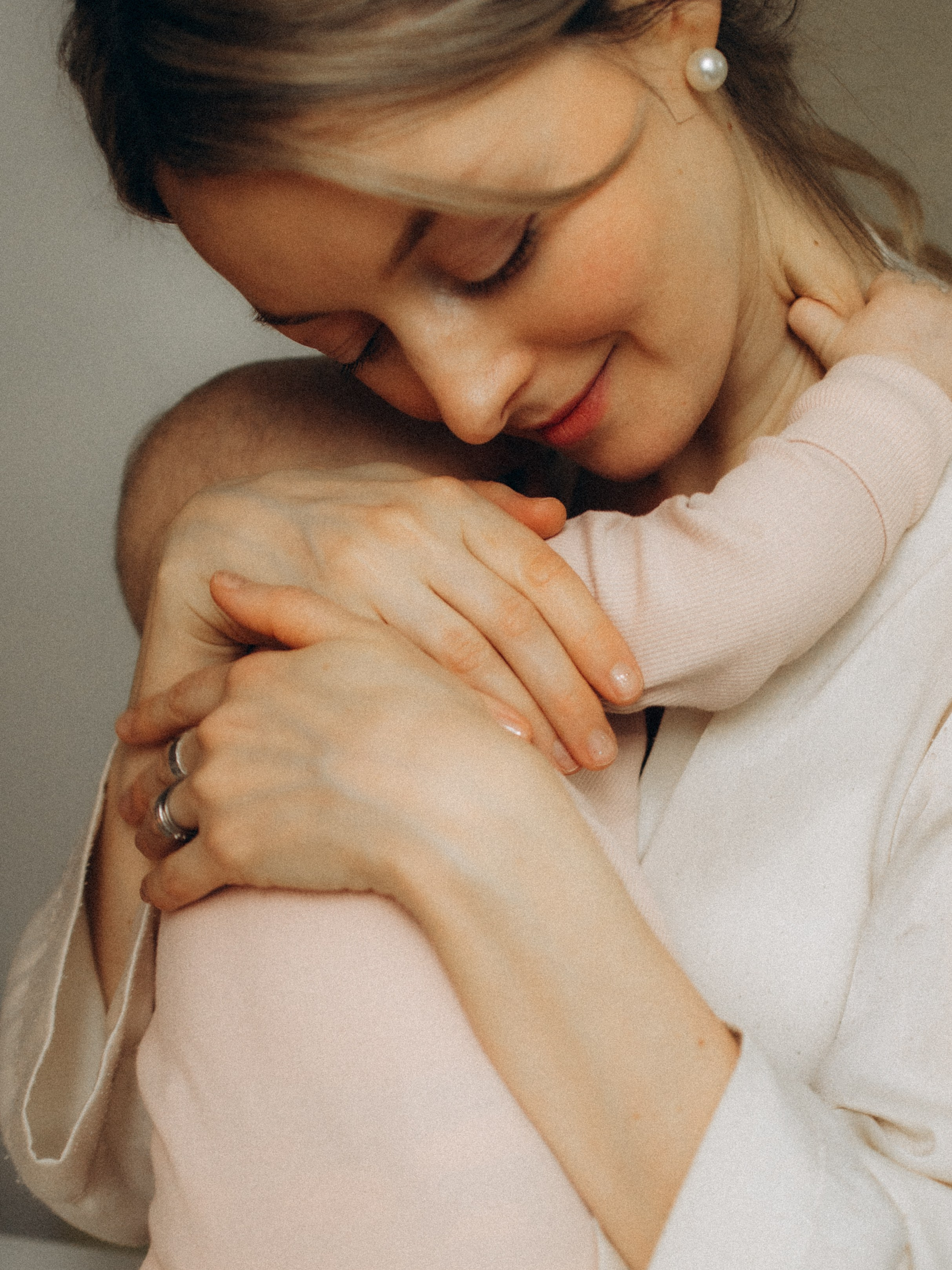 Mia’s family. Kristina, portrait and family photographer in Helsinki