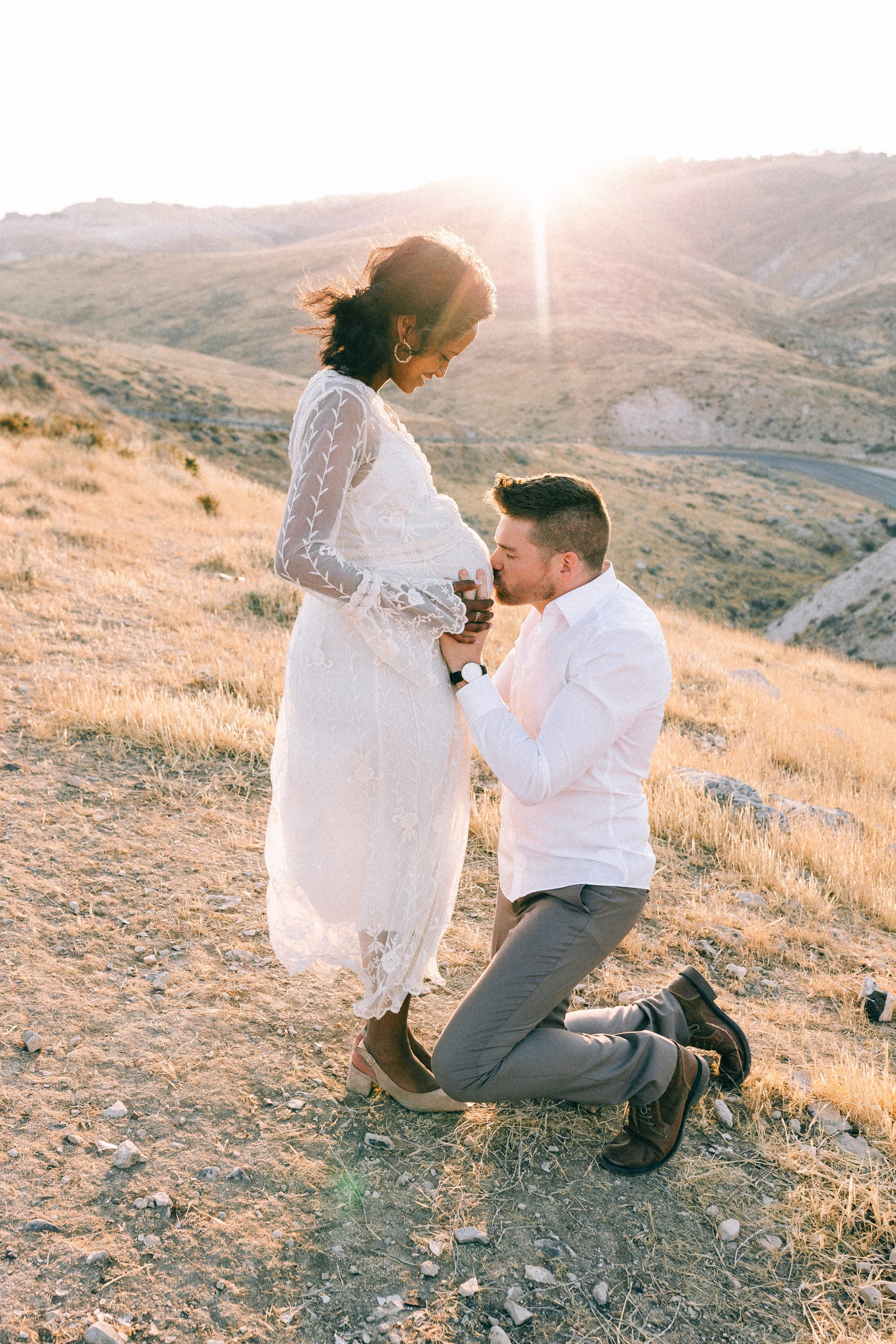 PHOTO SESSION IN THE DESERT NEAR MAALE ADUMIM. PHOTOGRAPHER IN ISRAEL