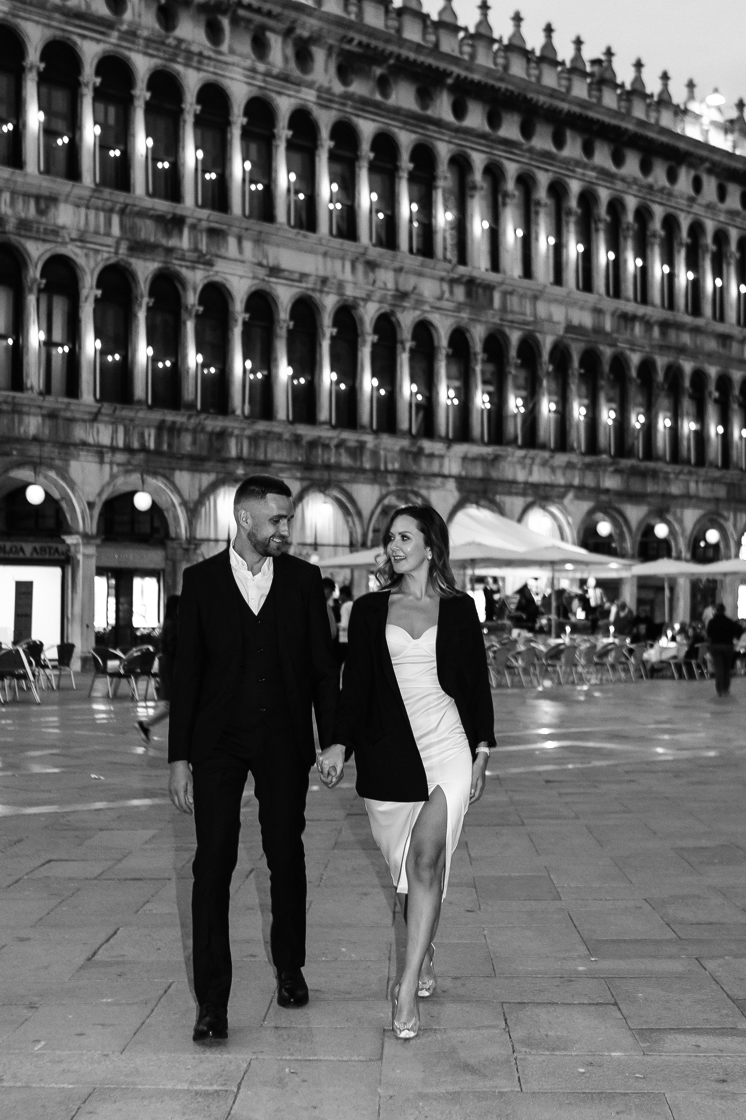 Love story in night Venice