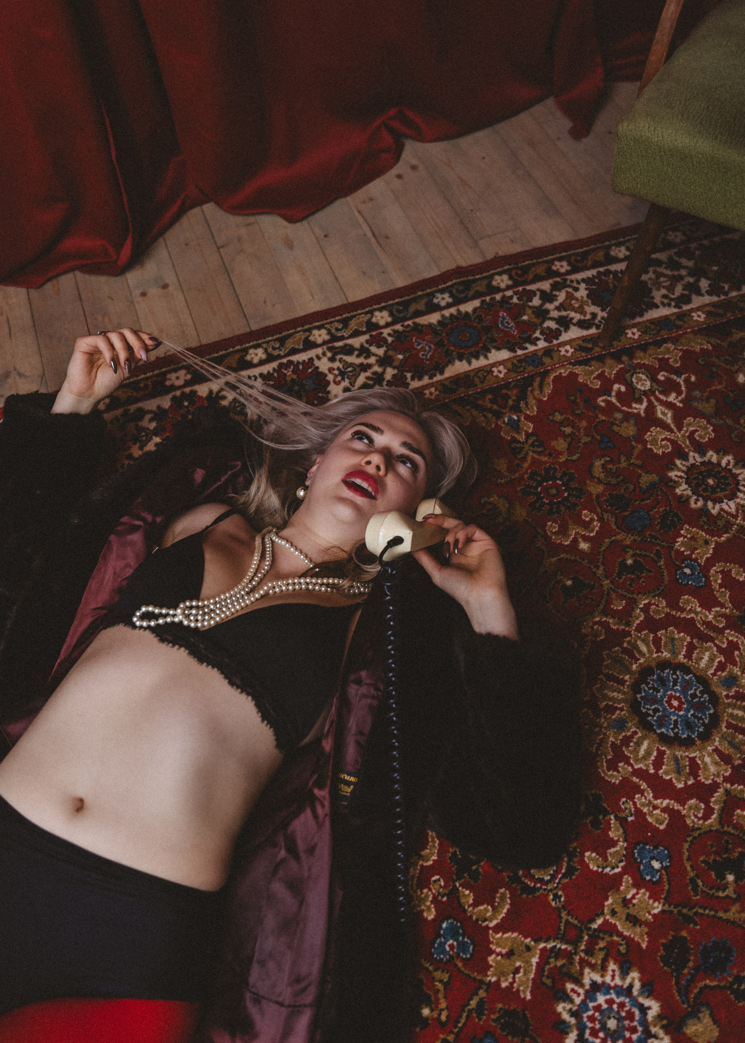 Portretu izlase. Sajūtu un mirkļu fotogrāfs no Rīgas, Mārtiņš Babris