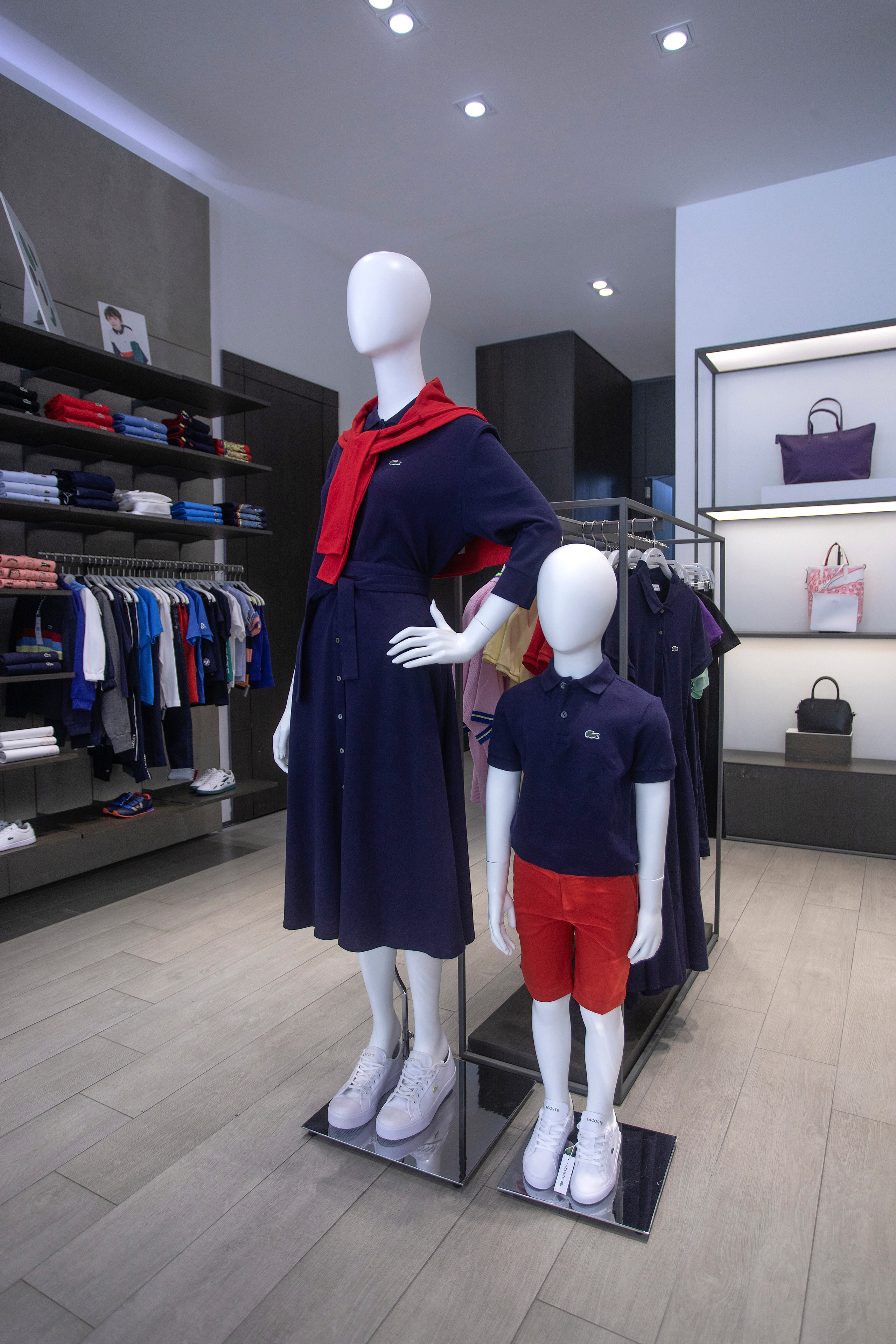 Интерьер Lacoste. Жданова Дарья Фотограф Ташкент