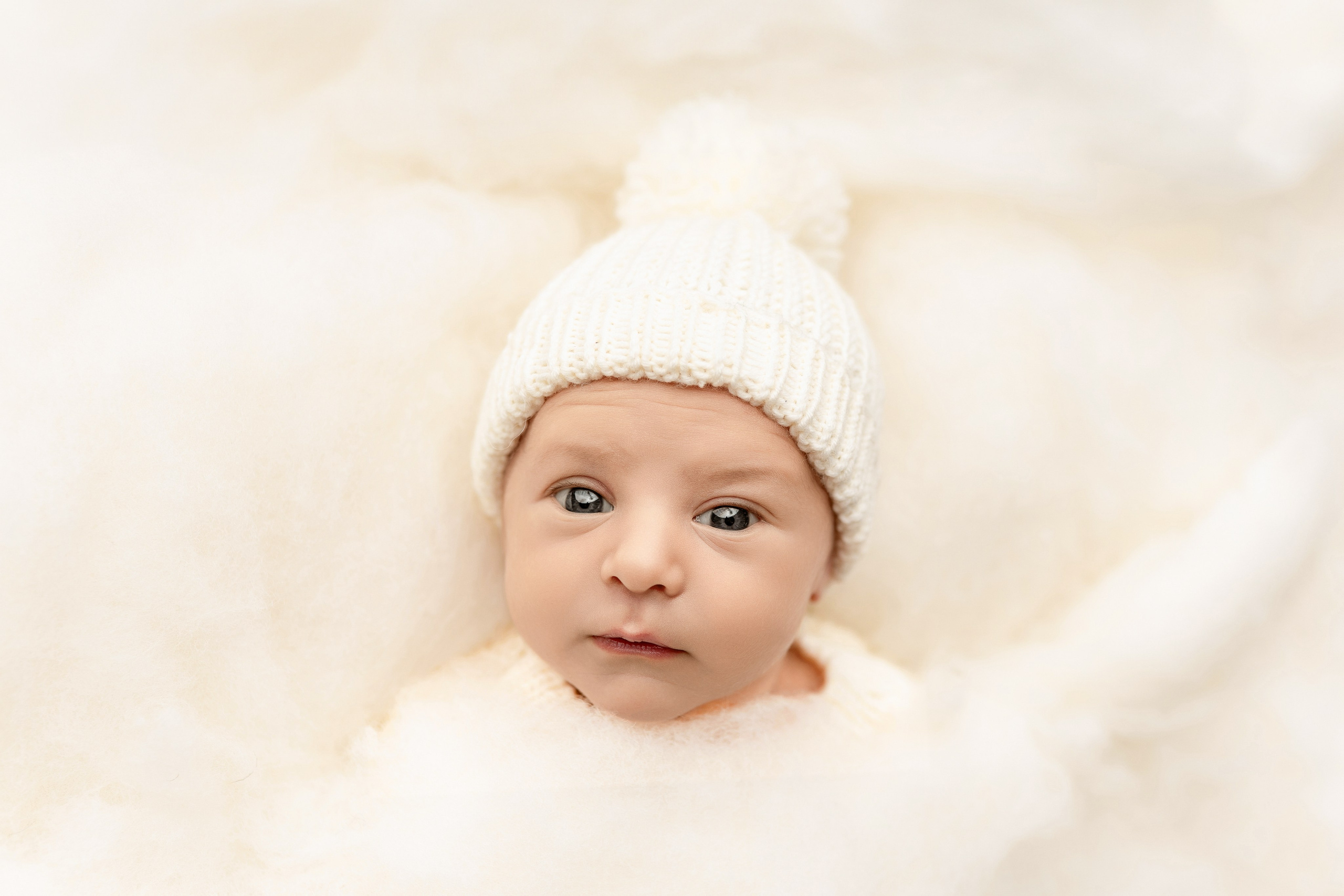 Esu Aleksandra naujagimių ir kudikių fotografė iš Vilniaus