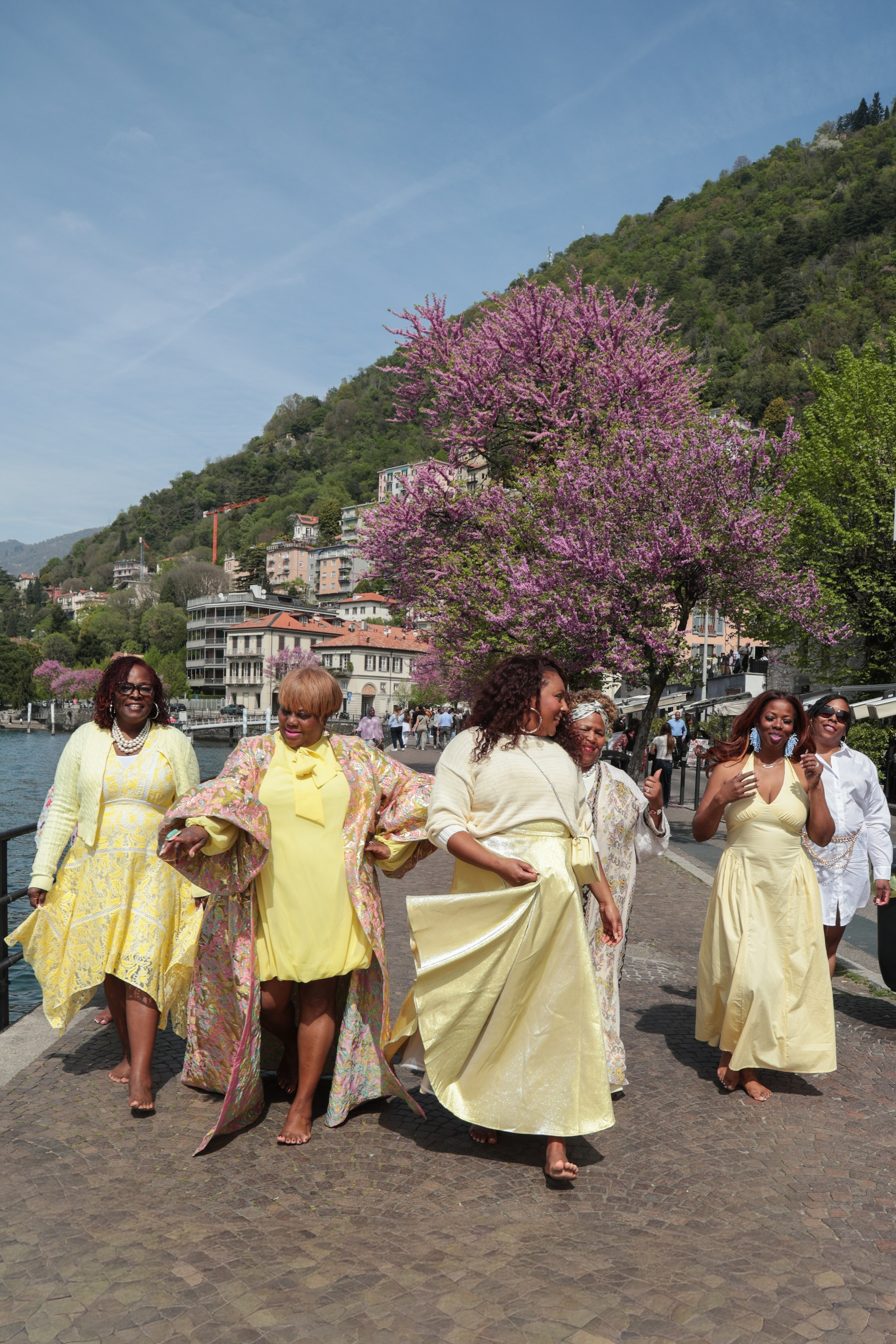 Girls Trip Como. Photographer in Milan |Mila Pro Photo