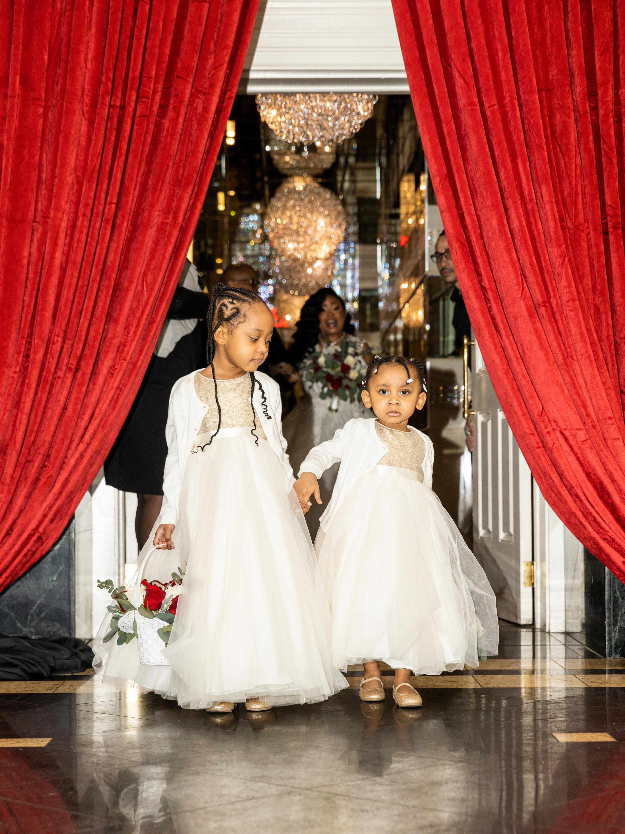 Mr. & Mrs. Burton. Wedding Photo & Video