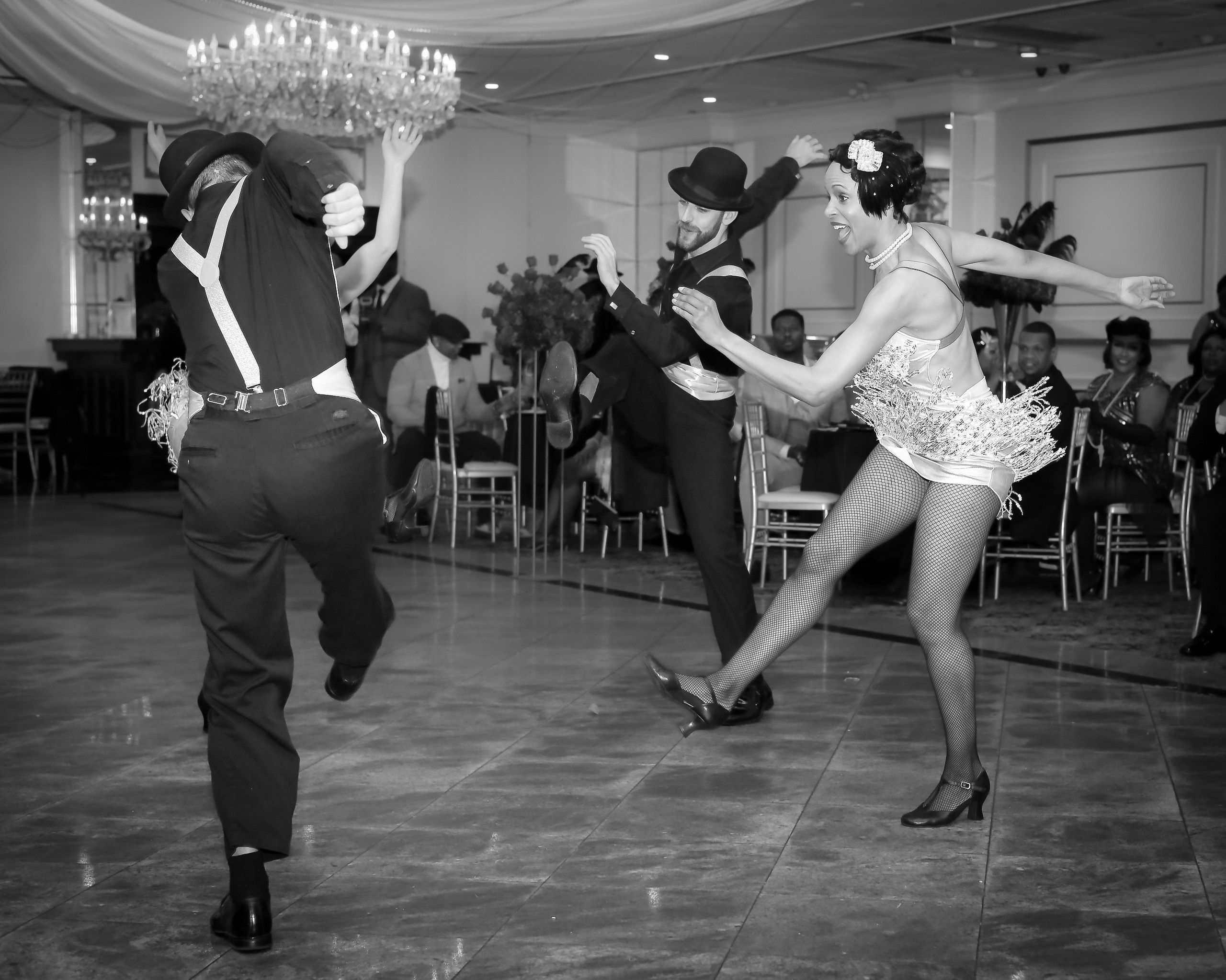 Mr. & Mrs. Burton. Wedding Photo & Video