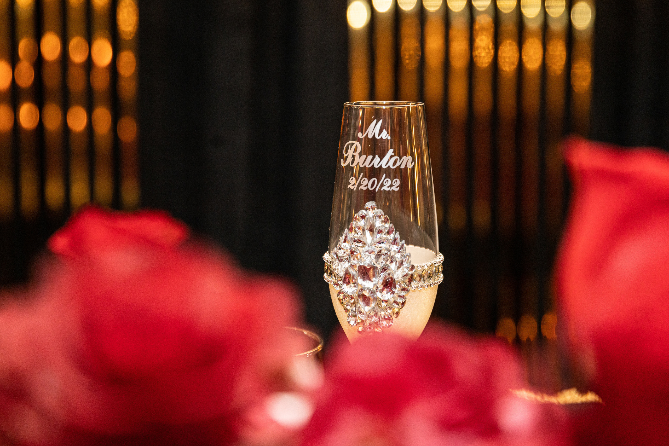 Mr. & Mrs. Burton. Wedding Photo & Video