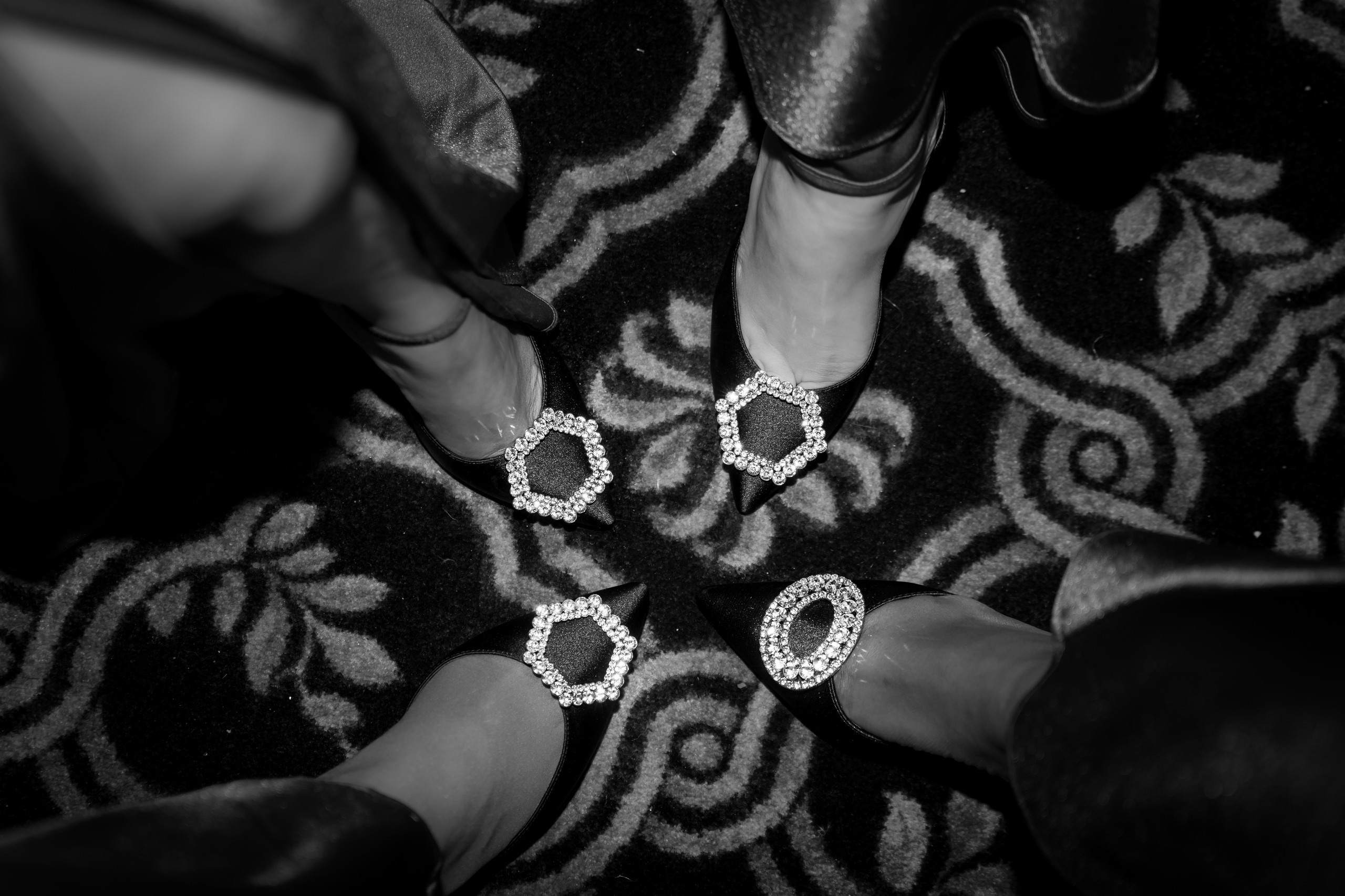 Mr. & Mrs. Burton. Wedding Photo & Video