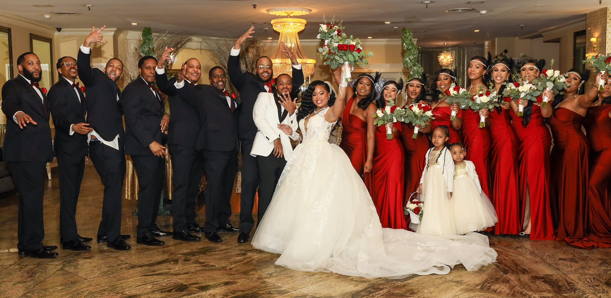 Mr. & Mrs. Burton. Wedding Photo & Video