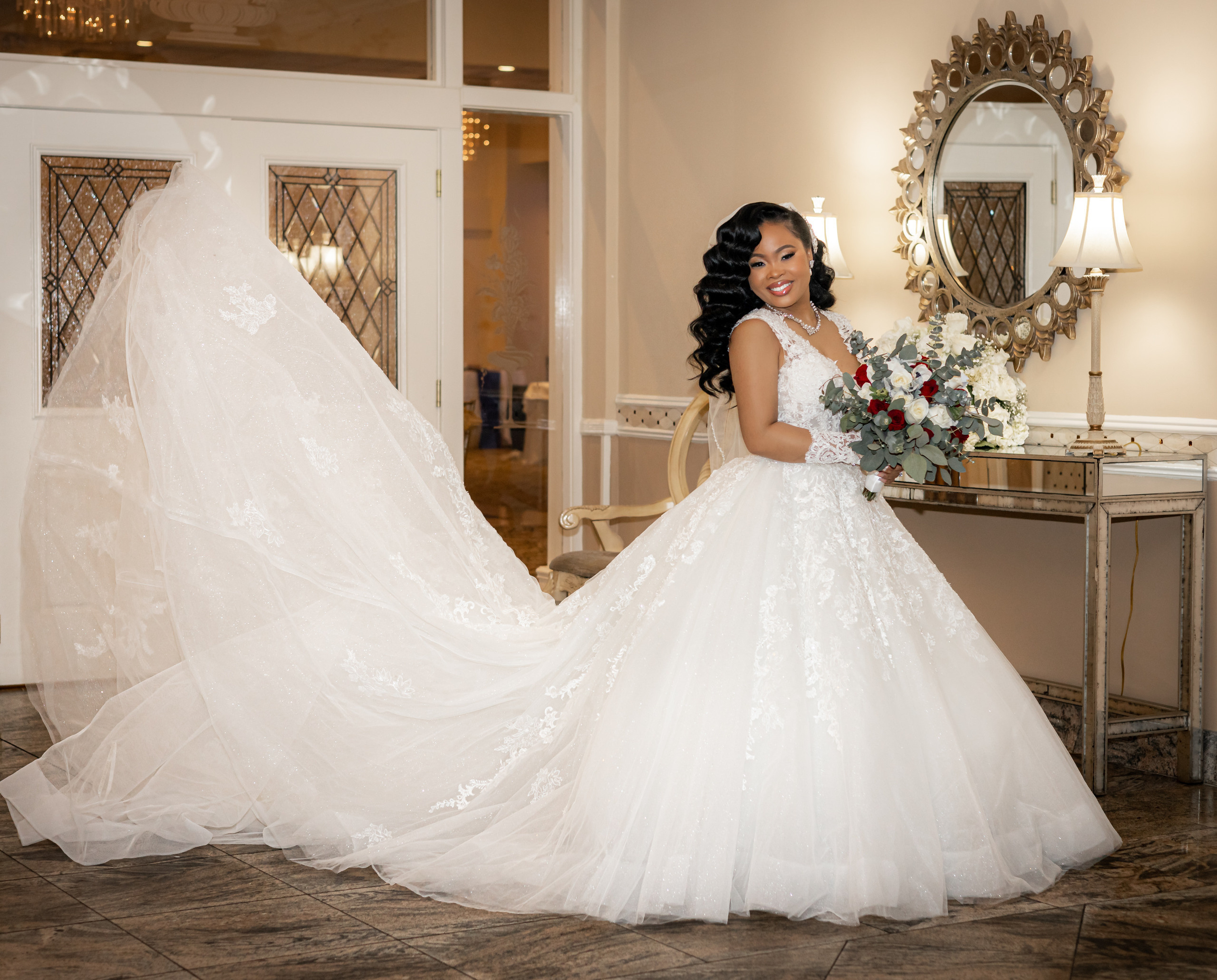 Mr. & Mrs. Burton. Wedding Photo & Video